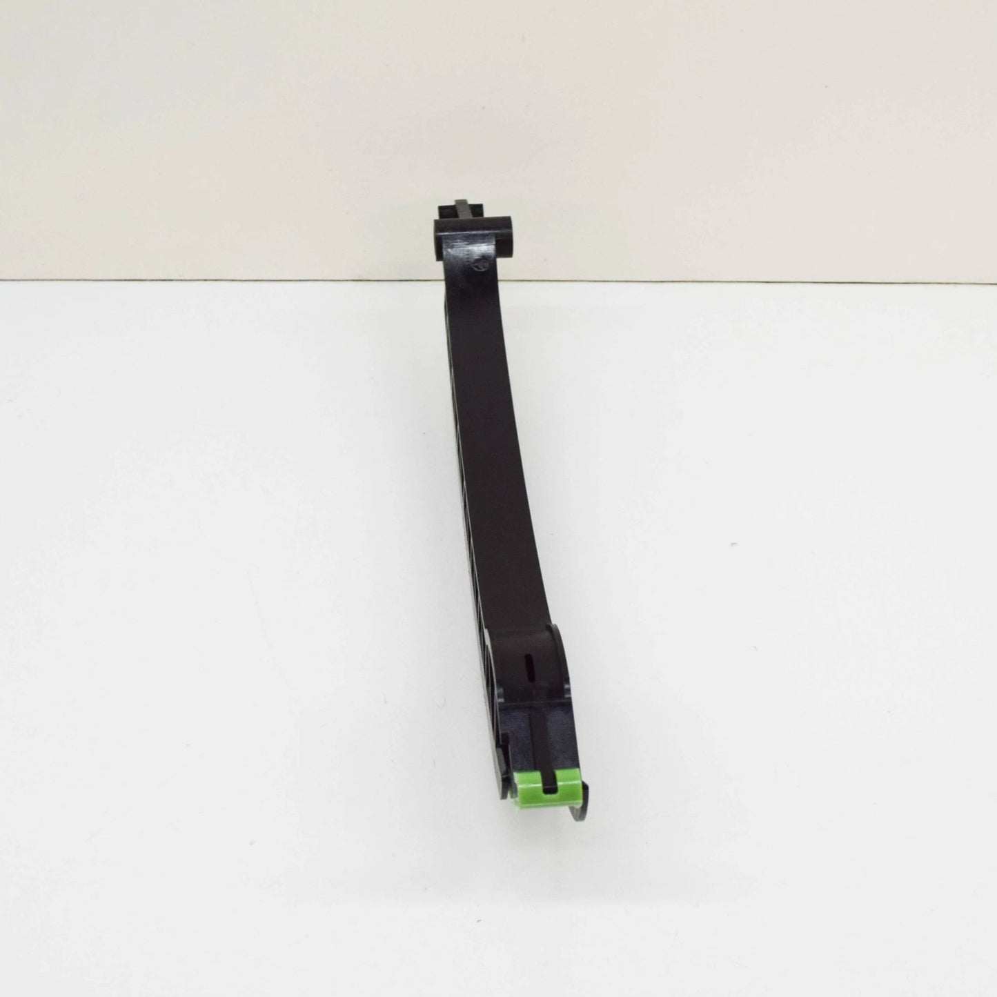 NEW MERCEDES-BENZ SLK R172 RIGHT LOWER CHAIN TENSIONING RAIL A2710500116