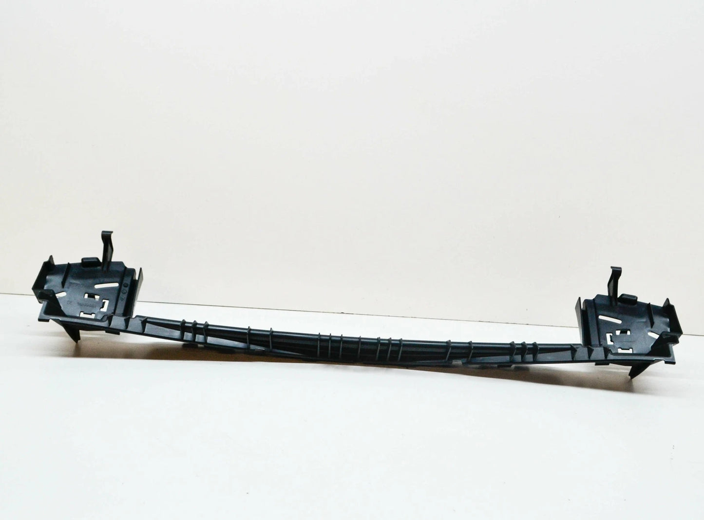 NEW MB CLA C117 FRONT BUMPER LOWER INNER CENTER BRACKET A1768851500