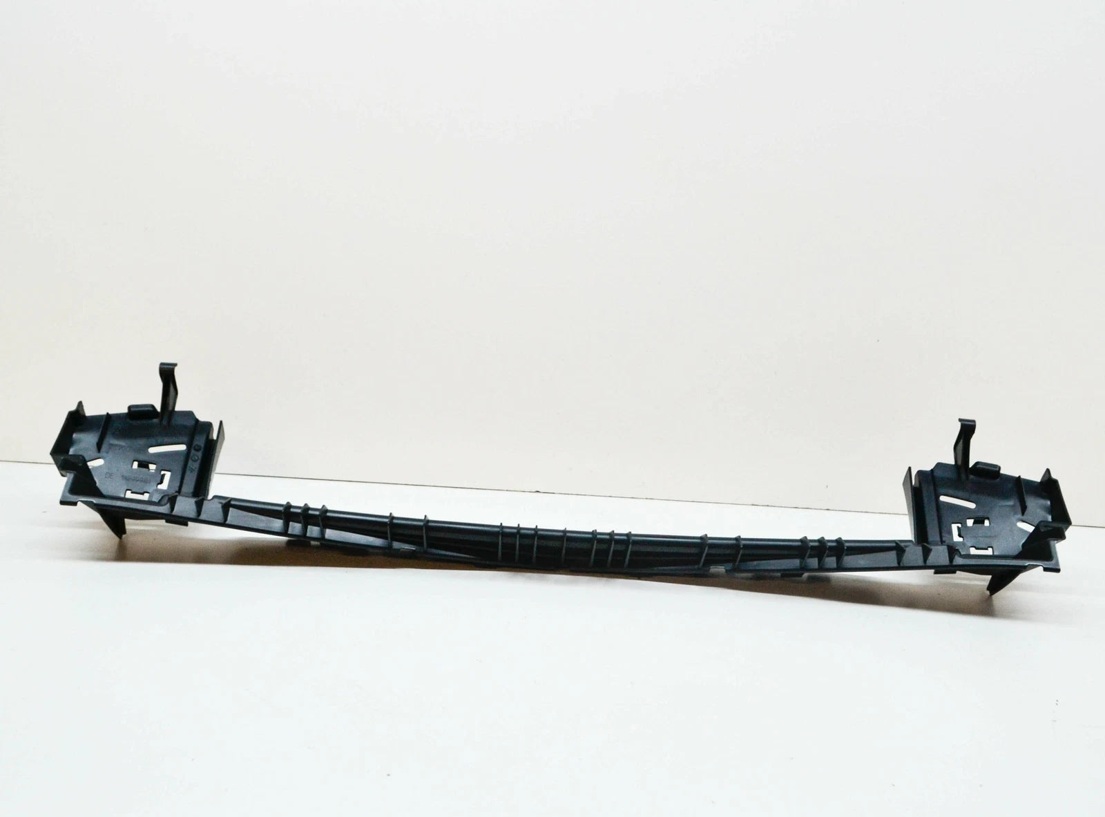 NEW MB CLA C117 FRONT BUMPER LOWER INNER CENTER BRACKET A1768851500