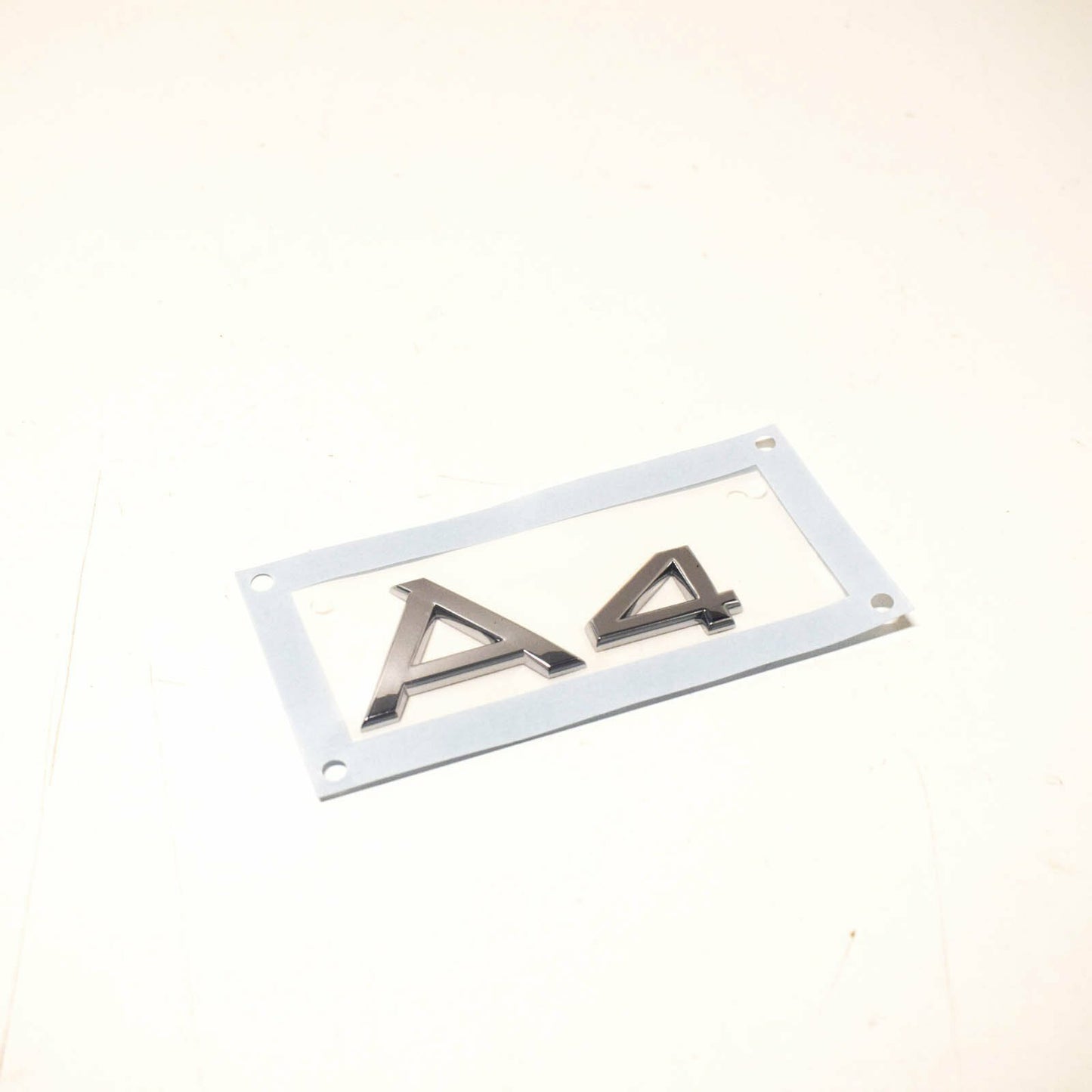 NEW AUDI A4 B7 BOOTLID BADGE 8H08537412ZZ 2008 ORIGINAL