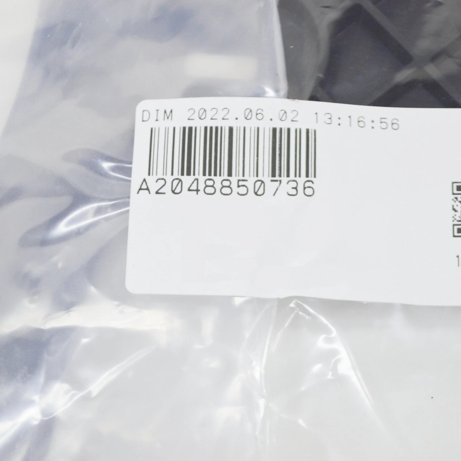 NEW MERCEDES-BENZ C W204 RADIATOR GRILLE SUPPORT A2048850736 ORIGINAL