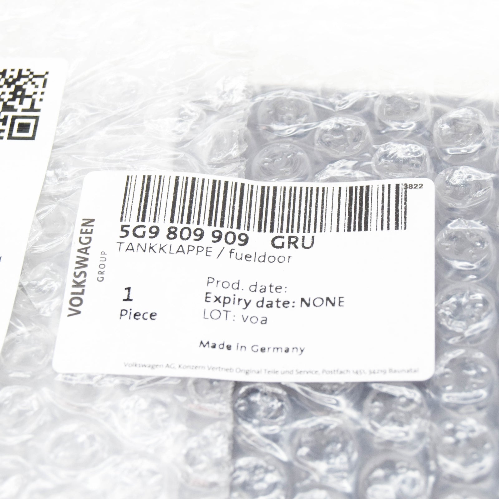 NEW VW GOLF VII 5G MK7 REAR FUEL FILLER DOOR COVER 5G9809909GRU ORIGINAL