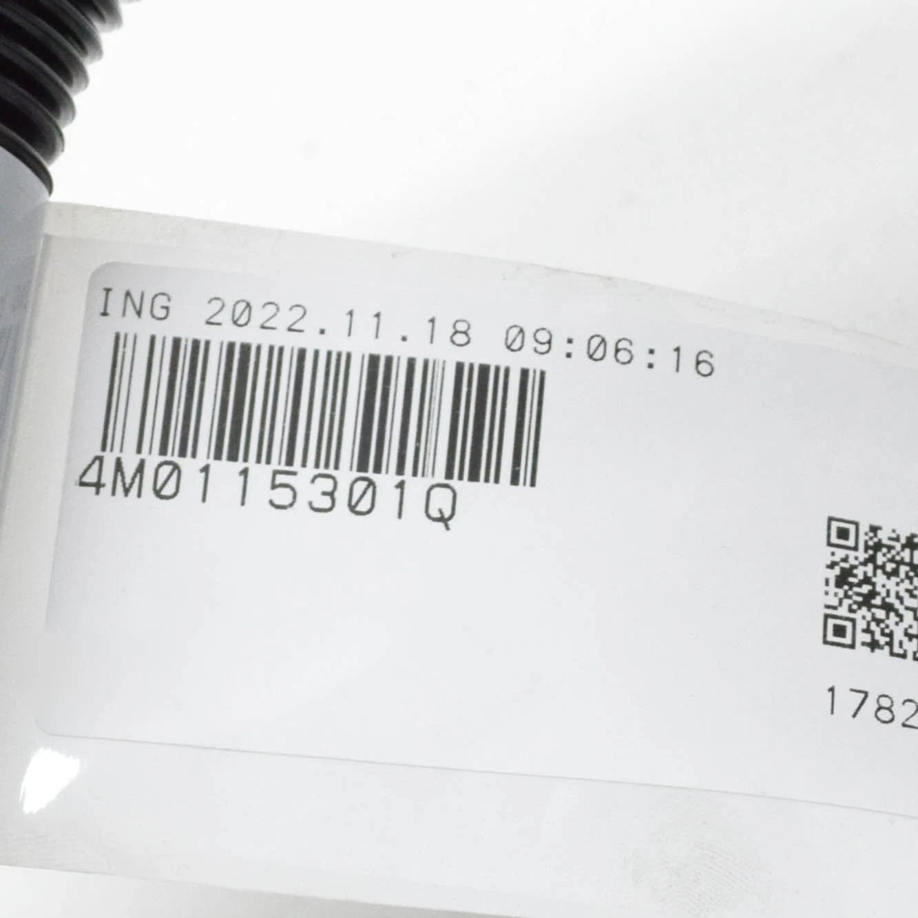 NEW VOLKSWAGEN TOUAREG CR7 OIL FILLER PIPE 4M0115301Q