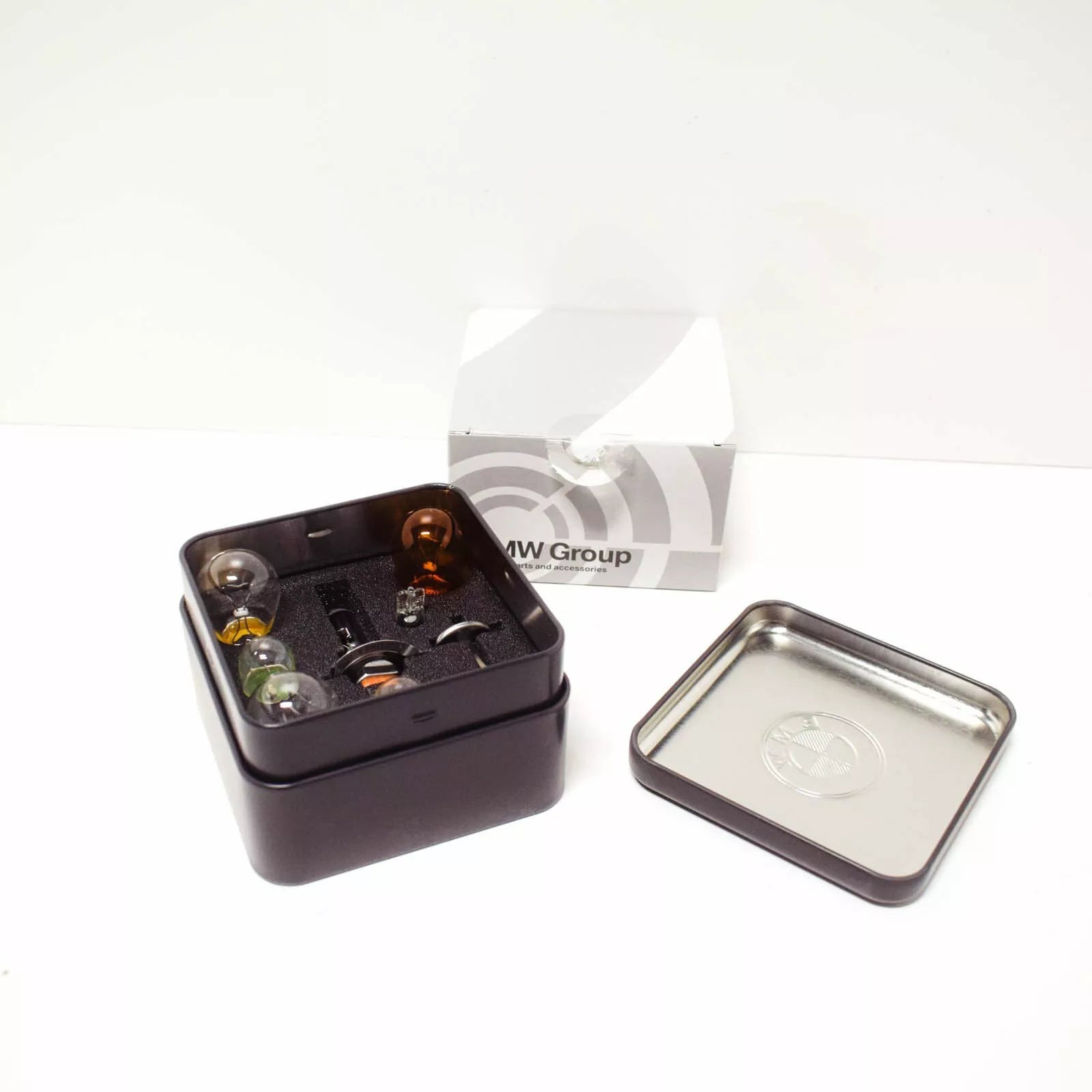 NEW BMW 3 SERIES E30 SPARE BULBS BOX 63212318127 2318127 ORIGINAL