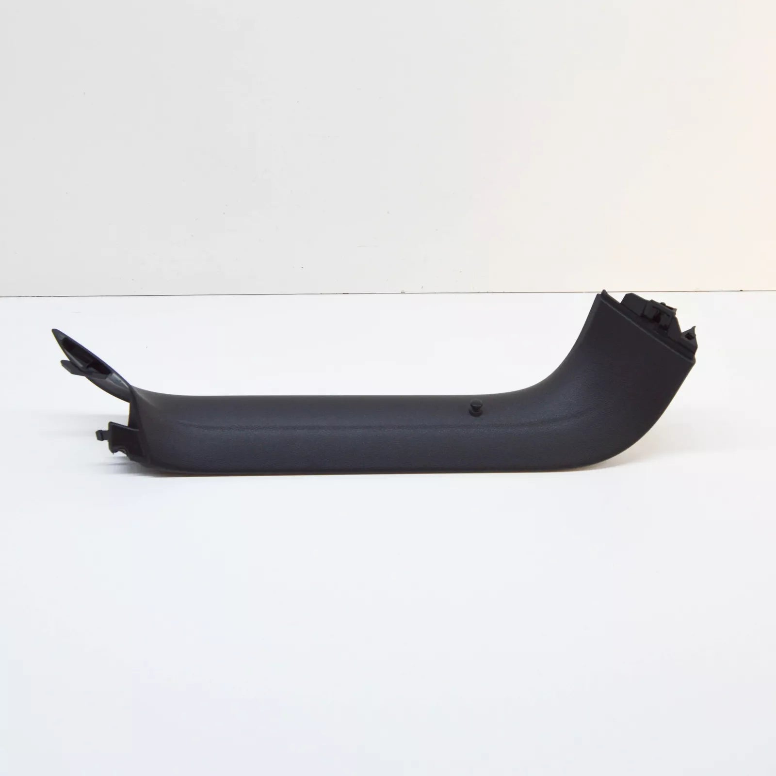 NEW VW TIGUAN AD REAR LUGGAGE COMPARTMENT LID TRIM PANEL 5NA867703B82V ORIGINAL