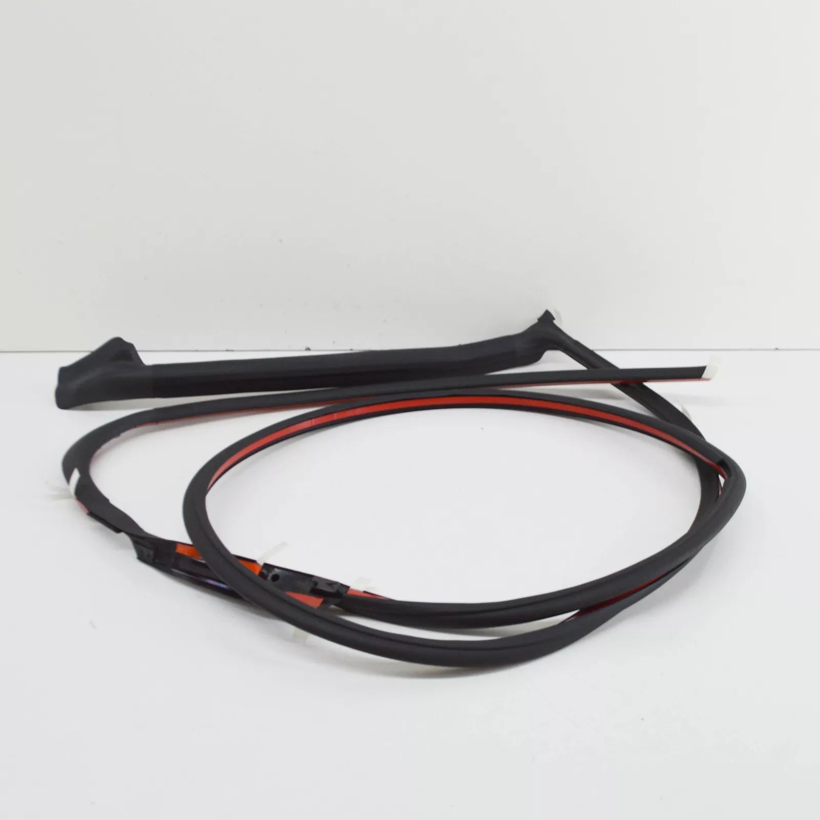 NEW BMW I8 I12 RIGHT ROOF FRAME SEALING 51217312984 7312984 ORIGINAL