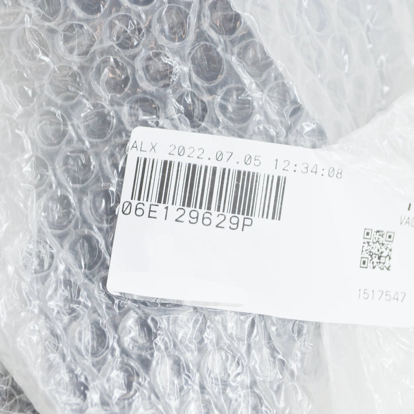 NEW AUDI A6 AVANT C6 INTAKE THROTTLE BODY HOSE 06E129629P ORIGINAL