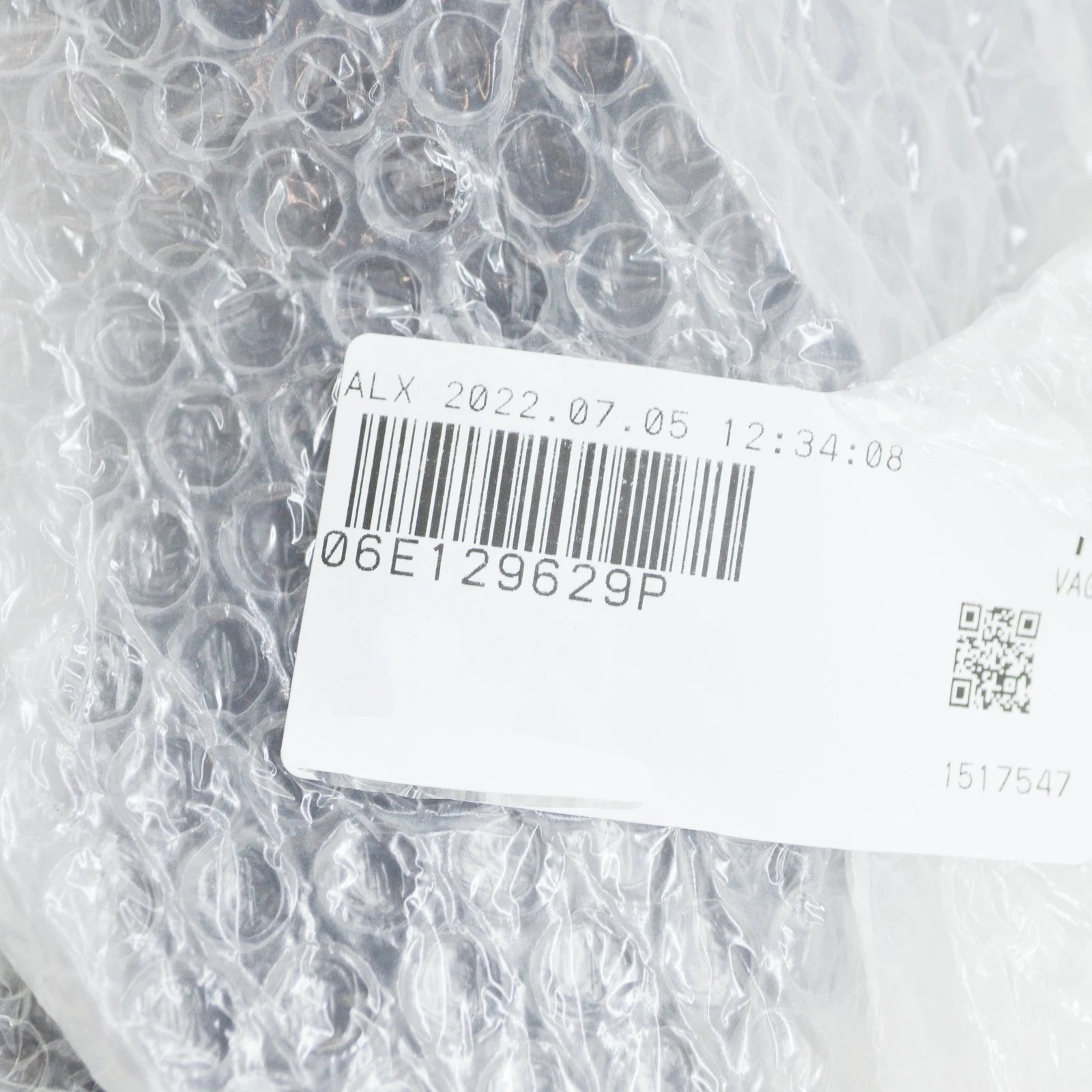 NEW AUDI A6 AVANT C6 INTAKE THROTTLE BODY HOSE 06E129629P ORIGINAL