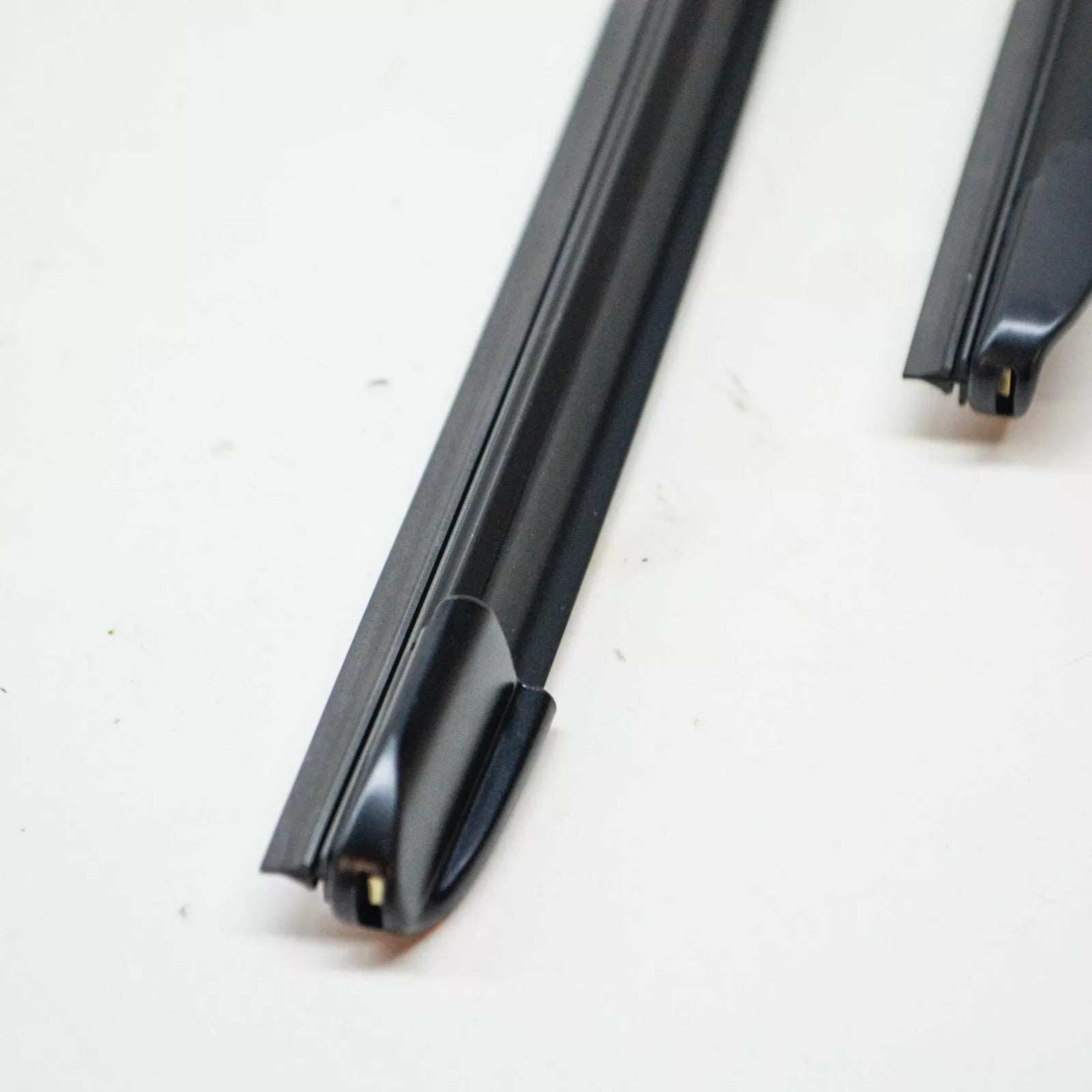 NEW BMW X3 G01, F97 FRONT WIPER ARMS 61617469820 7469820 ORIGINAL
