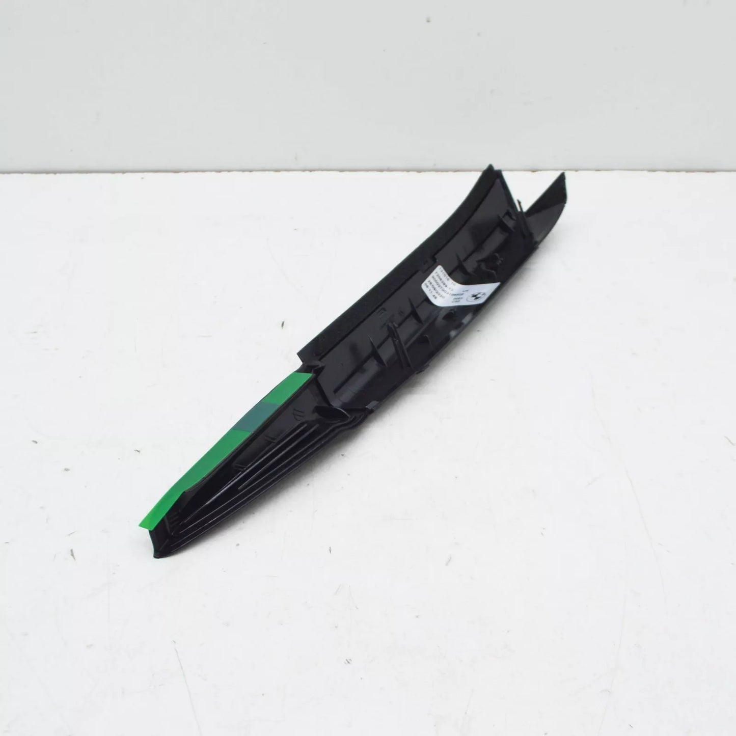 NEW BMW 7 F01 F02 REAR LEFT TAILLIGHT FINISHER TRIM 63217206389 ORIGINAL