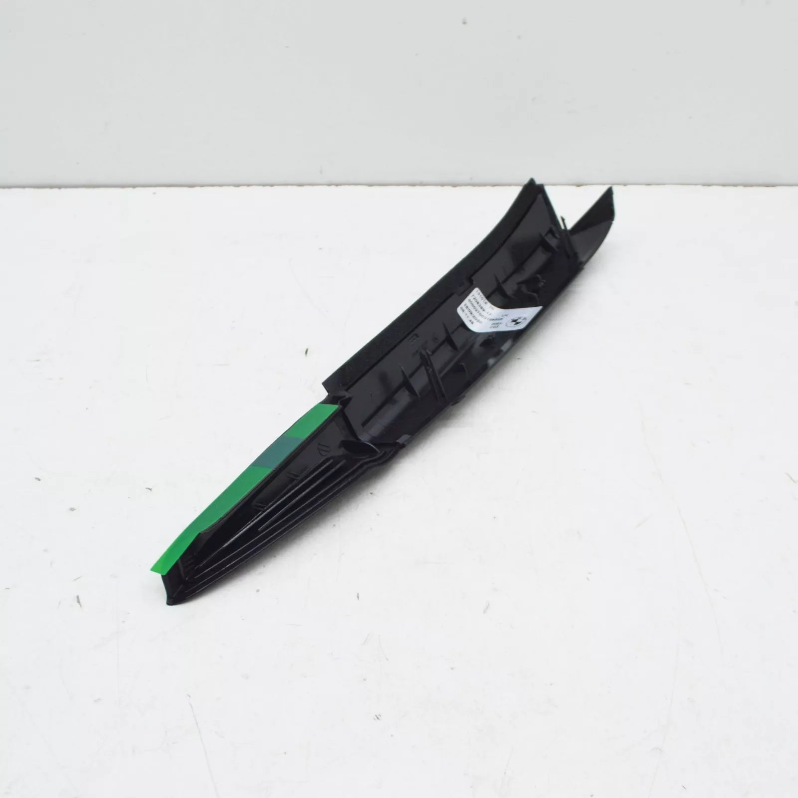 NEW BMW 7 F01 F02 REAR LEFT TAILLIGHT FINISHER TRIM 63217206389 ORIGINAL