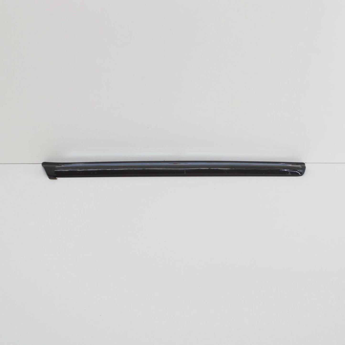 NEW AUDI TT FV RIGHT OUTER SILL TRIM 8S0853492D9B9 8S0853492D 9B9 ORIGINAL