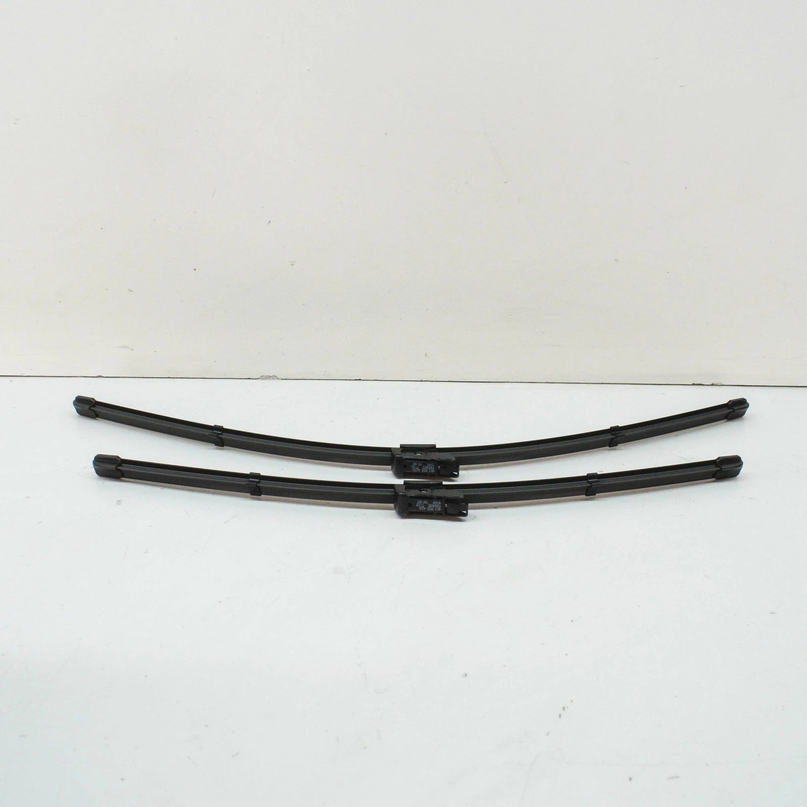 NEW AUDI A6 C8 FRONT AERO WIPER BLADE SET LHD 4K1998002D