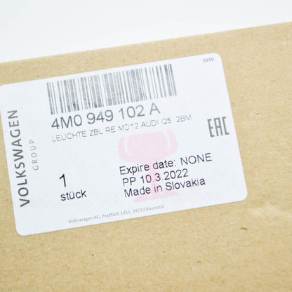 NEW AUDI Q7 4M FRONT RIGHT DOOR MIRROR TURN INDICATOR 4M0949102A GANUINE