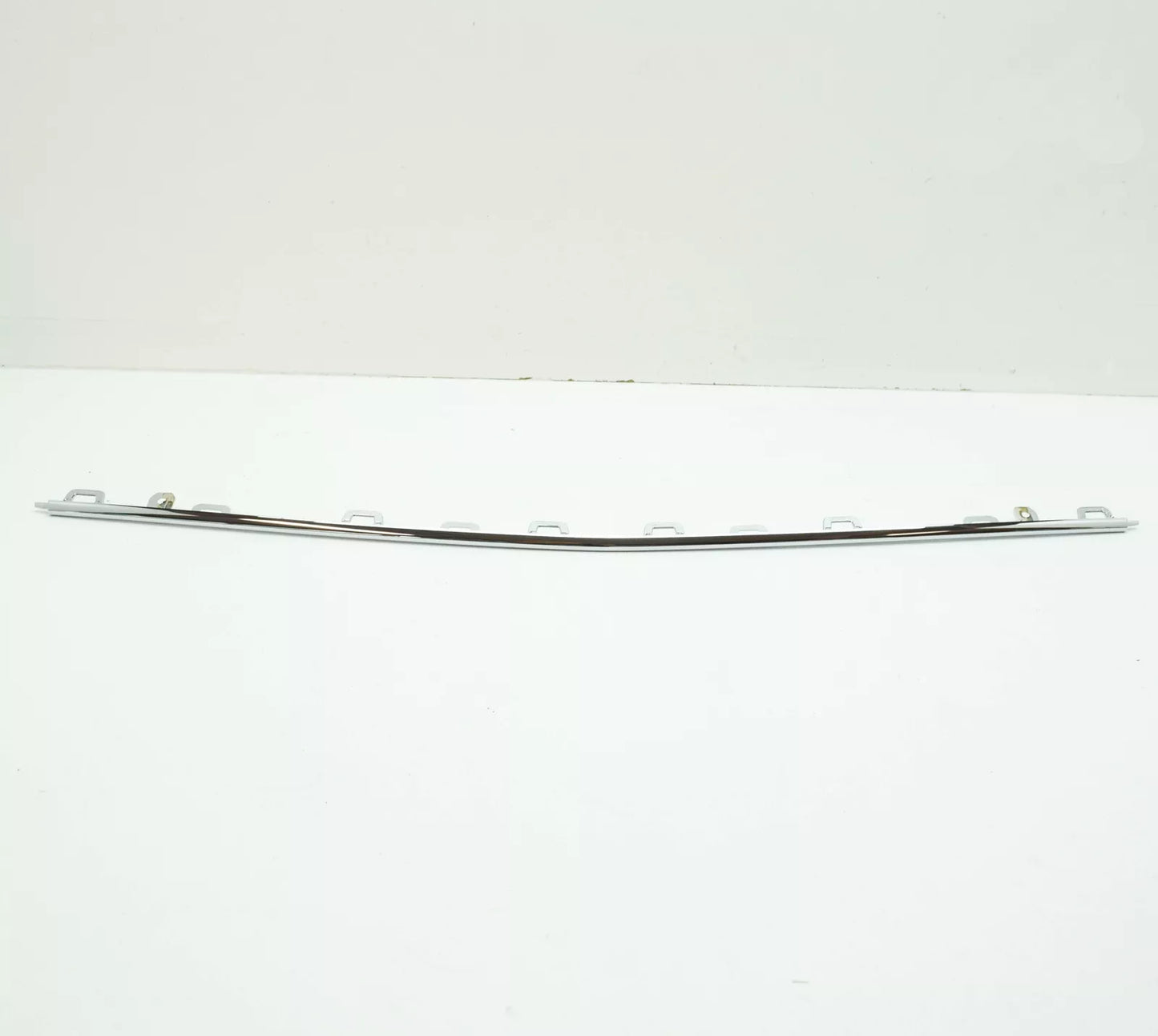 NEW MERCEDES-BENZ S W222 FRONT BUMPER CENTER MOLDING A2228851001 ORIGINAL