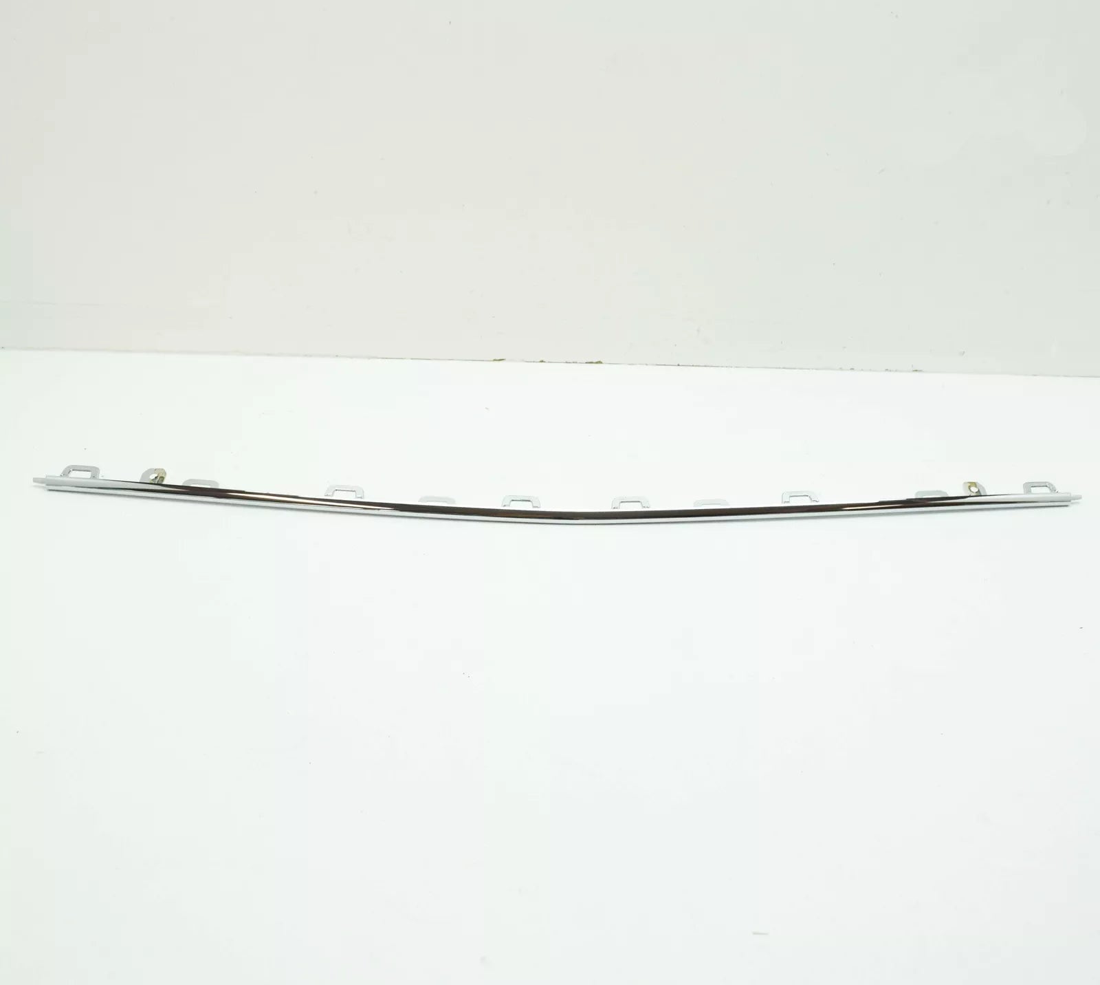 NEW MERCEDES-BENZ S W222 FRONT BUMPER CENTER MOLDING A2228851001 ORIGINAL