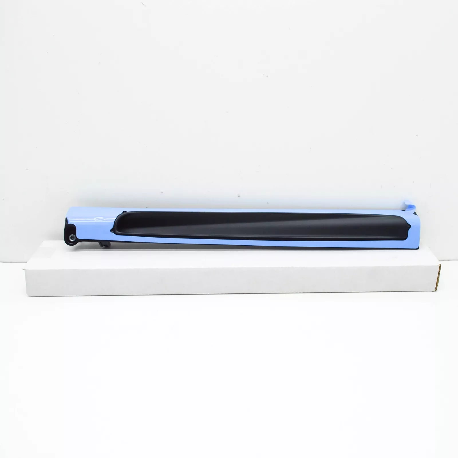 NEW BMW 7 G11 G12 LEFT LIGHT MODULE HOLDER TRIM 63148062937 ORIGINAL