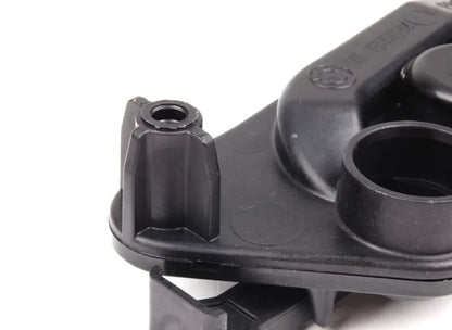 NEW BMW 7 E65, E66, E67 RADIATOR MOUNTING BRACKET 17117507973 7507973 ORIGINAL