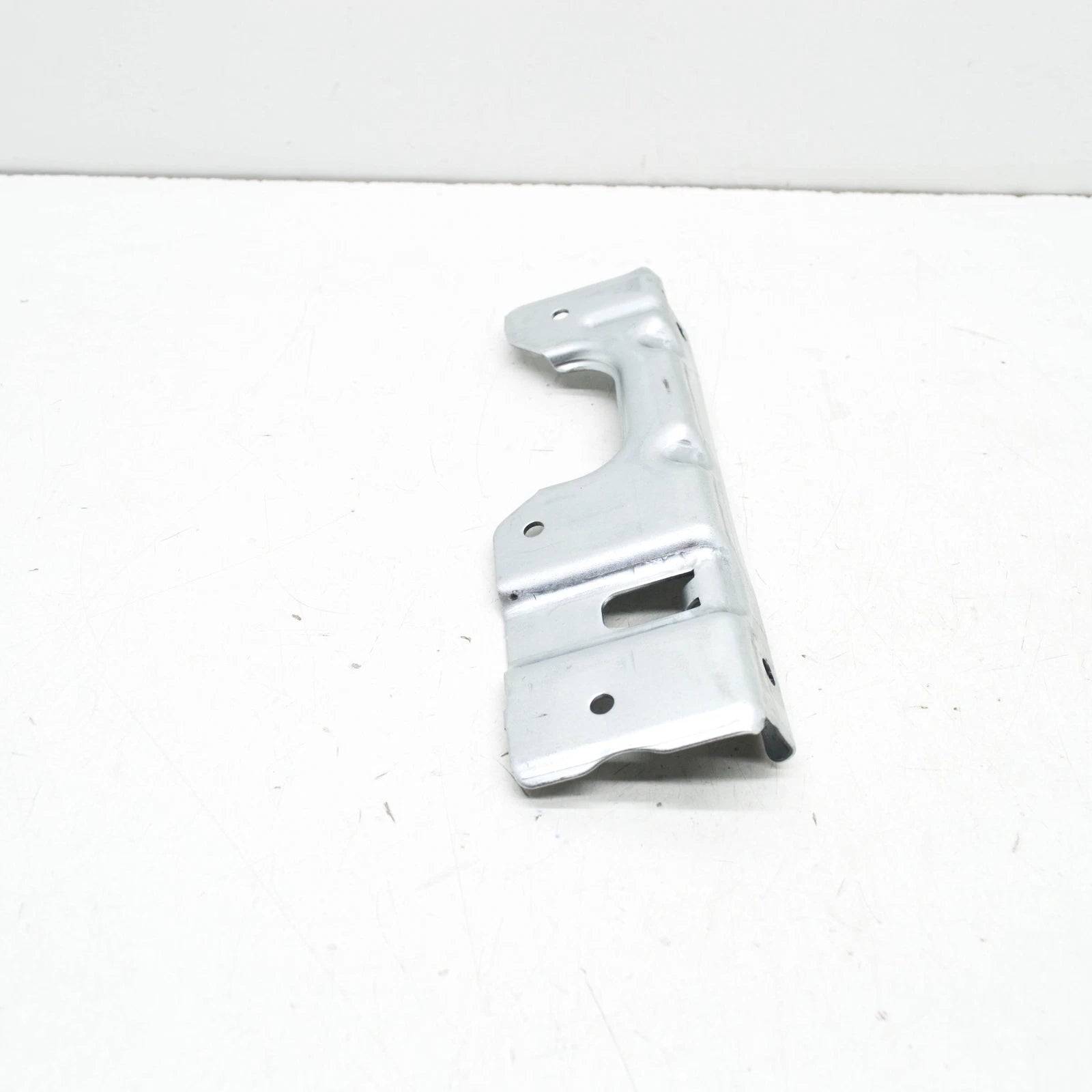 NEW VOLKSWAGEN TRANSPORTER T6 RIGHT A-PILLAR SECURING BRACKET 7H0858150A