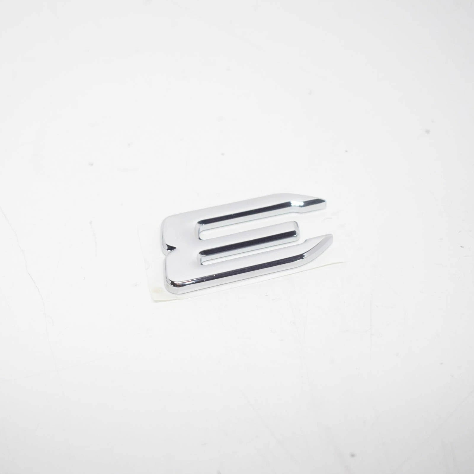 NEW BMW Z3 E36 REAR TAILGATE BOOT LID EMBLEM BADGE 51148401821 ORIGINAL