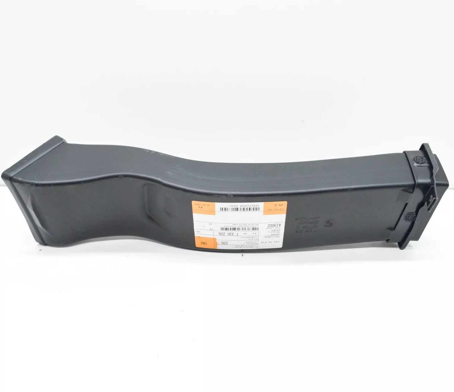 NEW BMW I8 I12 FRONT RIGHT RADIATOR SUPPORT AIR DUCT 51747336226 7336226