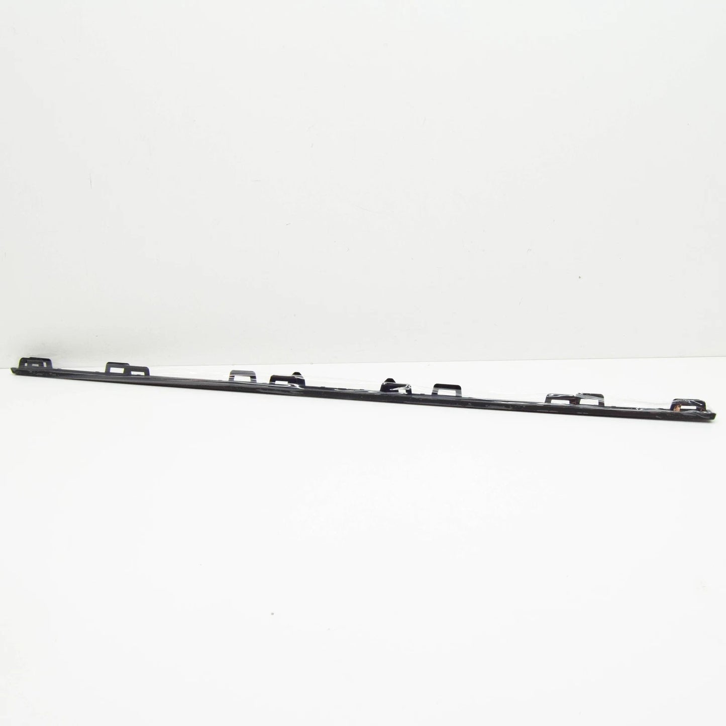 NEW MERCEDES-BENZ CLA C118 REAR BUMPER CENTER TRIM STRIP A118885200264 ORIGINAL