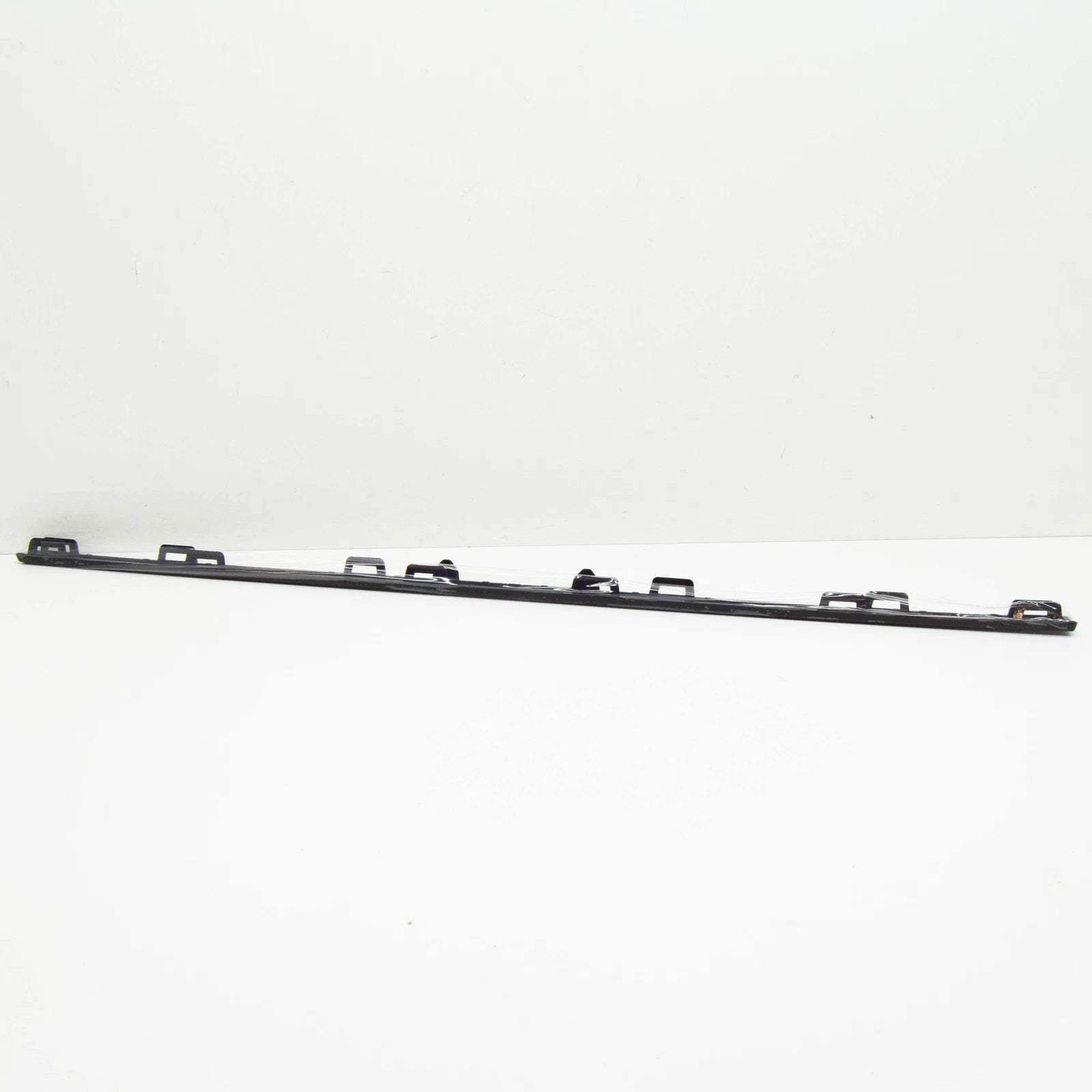 NEW MERCEDES-BENZ CLA C118 REAR BUMPER CENTER TRIM STRIP A118885200264 ORIGINAL