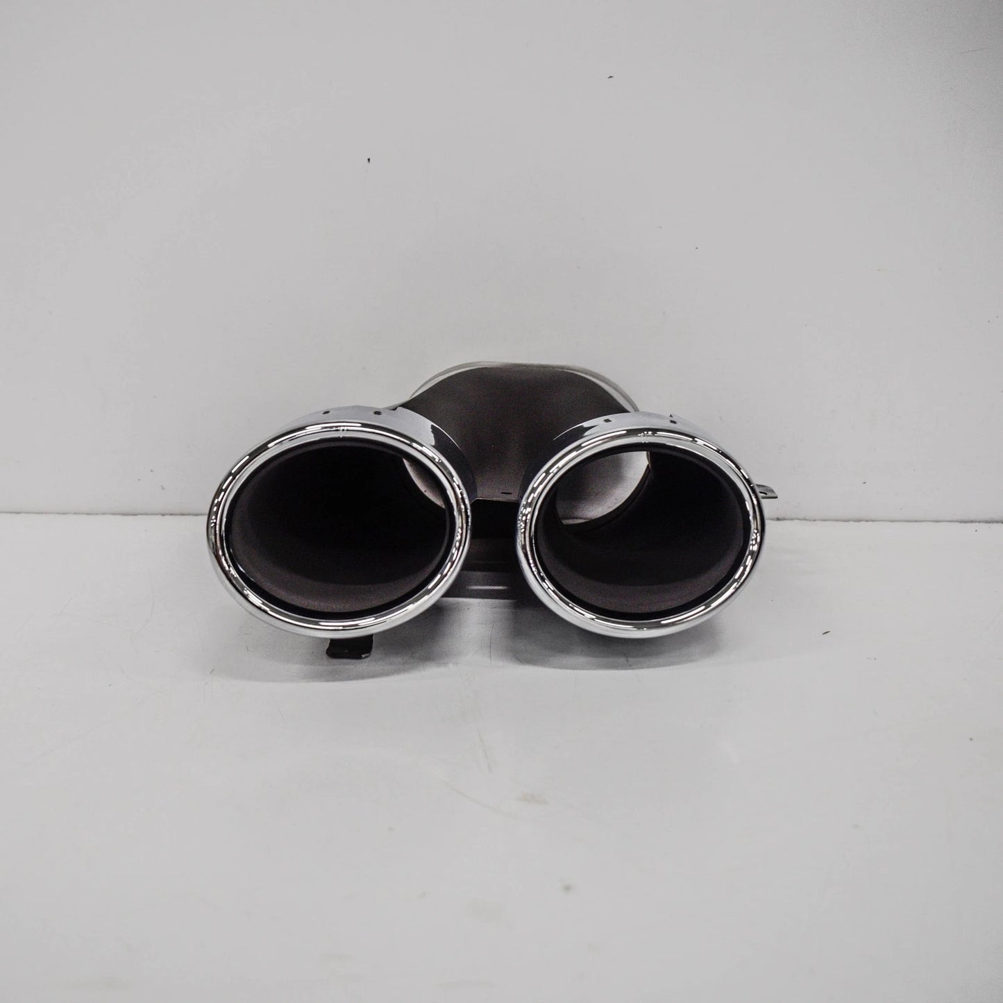 NEW MB C-CLASS W205 AMG REAR EXHAUST LEFT TAIL PIPE TRIM A0004900800 ORIGINAL