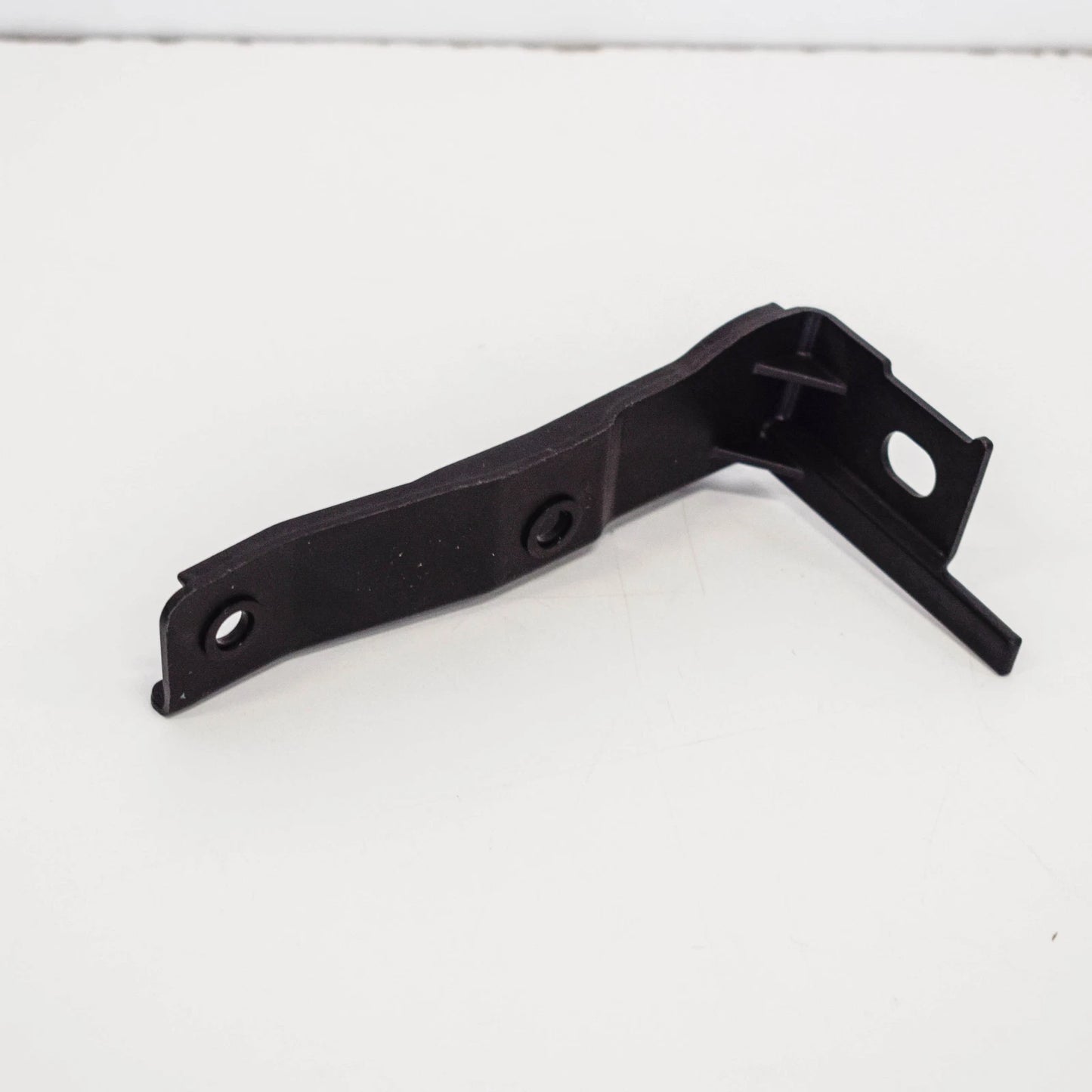 NEW AUDI A6 C6 RS6 FRONT LEFT COVER BRACKET 4F0853921A