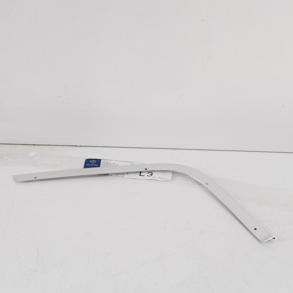 new mercedes-benz sl r107 left side headlight moulding a1078810132 original