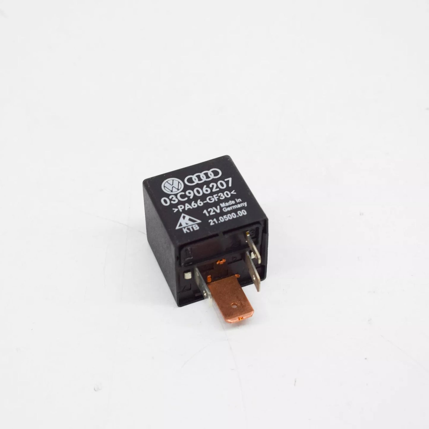 NEW VW GOLF MK5 CURRENT MEASUREMENT RELAY LOCATION/CODE SENSOR 03C906207