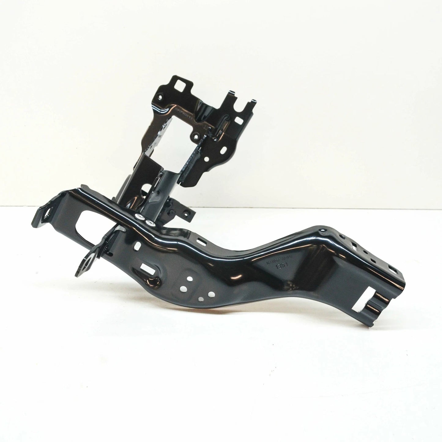 NEW BMW 5 G30 M5 F90 FRONT RIGHT HEADLIGHT BRACKET MOUNT 51647383858 ORIGINAL