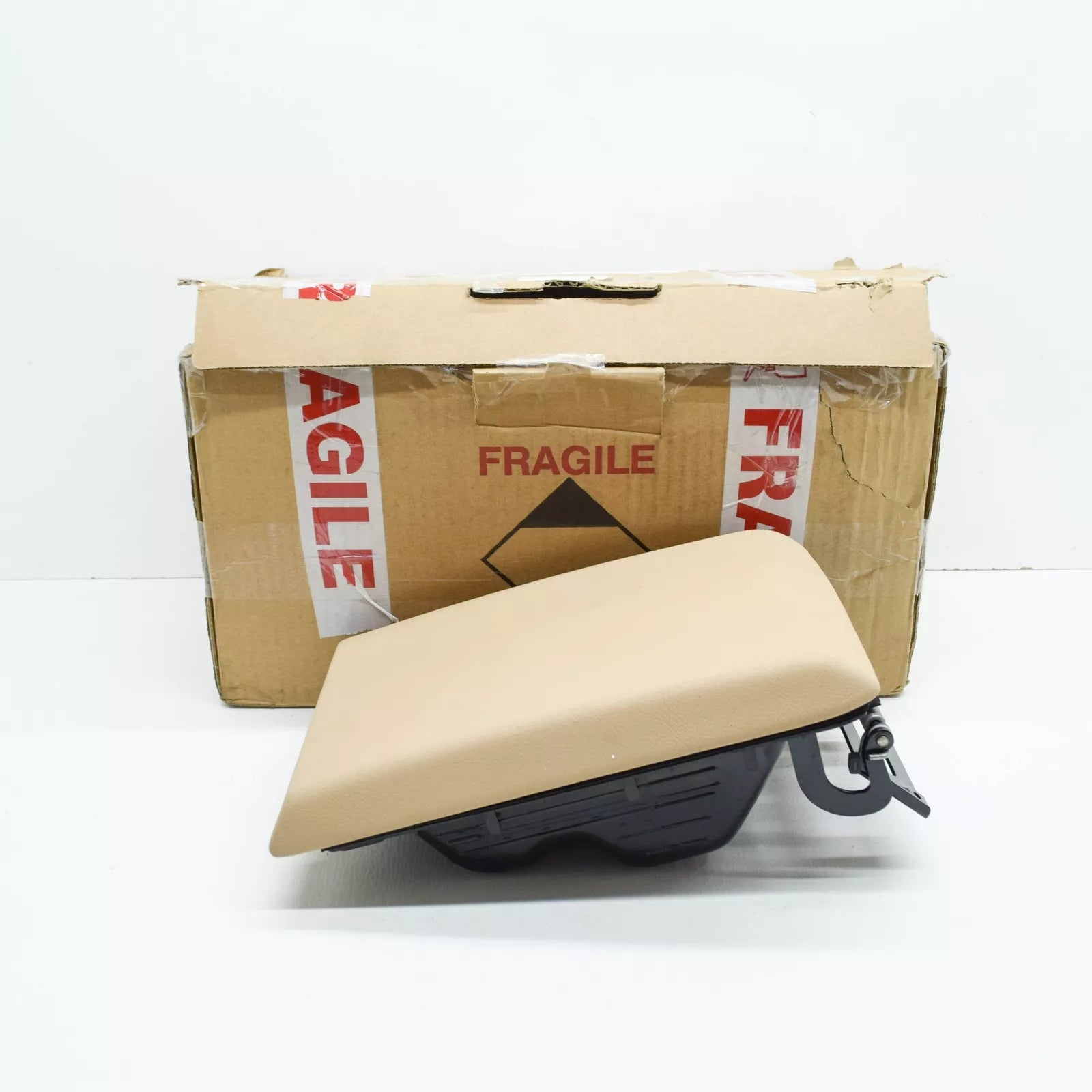 NEW BMW 7 E38 FRONT CENTRE CONSOLE COVER 8184635 51168184635 ORIGINAL