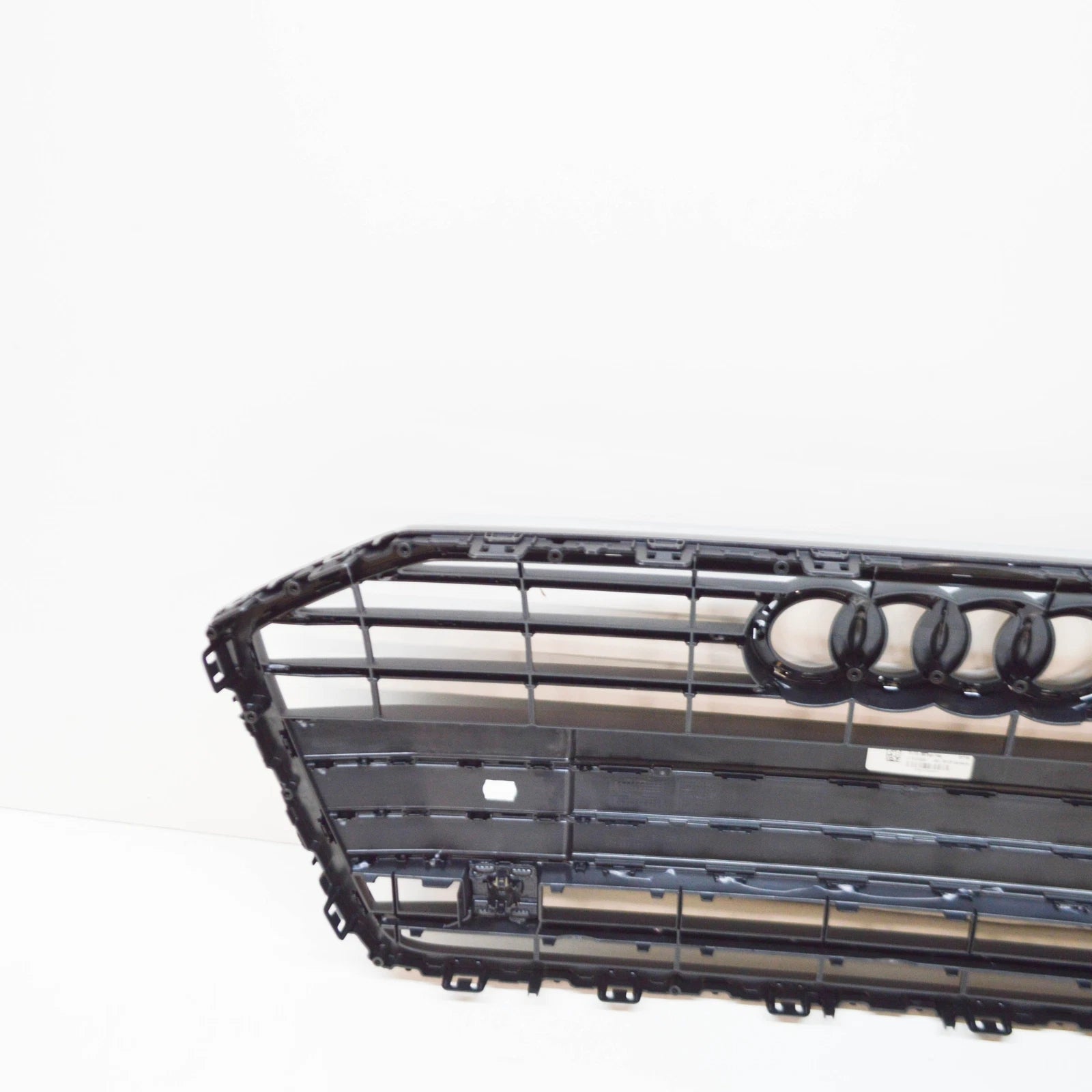 NEW AUDI A6 C8 RADIATOR GRILLE 4K0853651B 3FZ 4K0853651B3FZ ORIGINAL