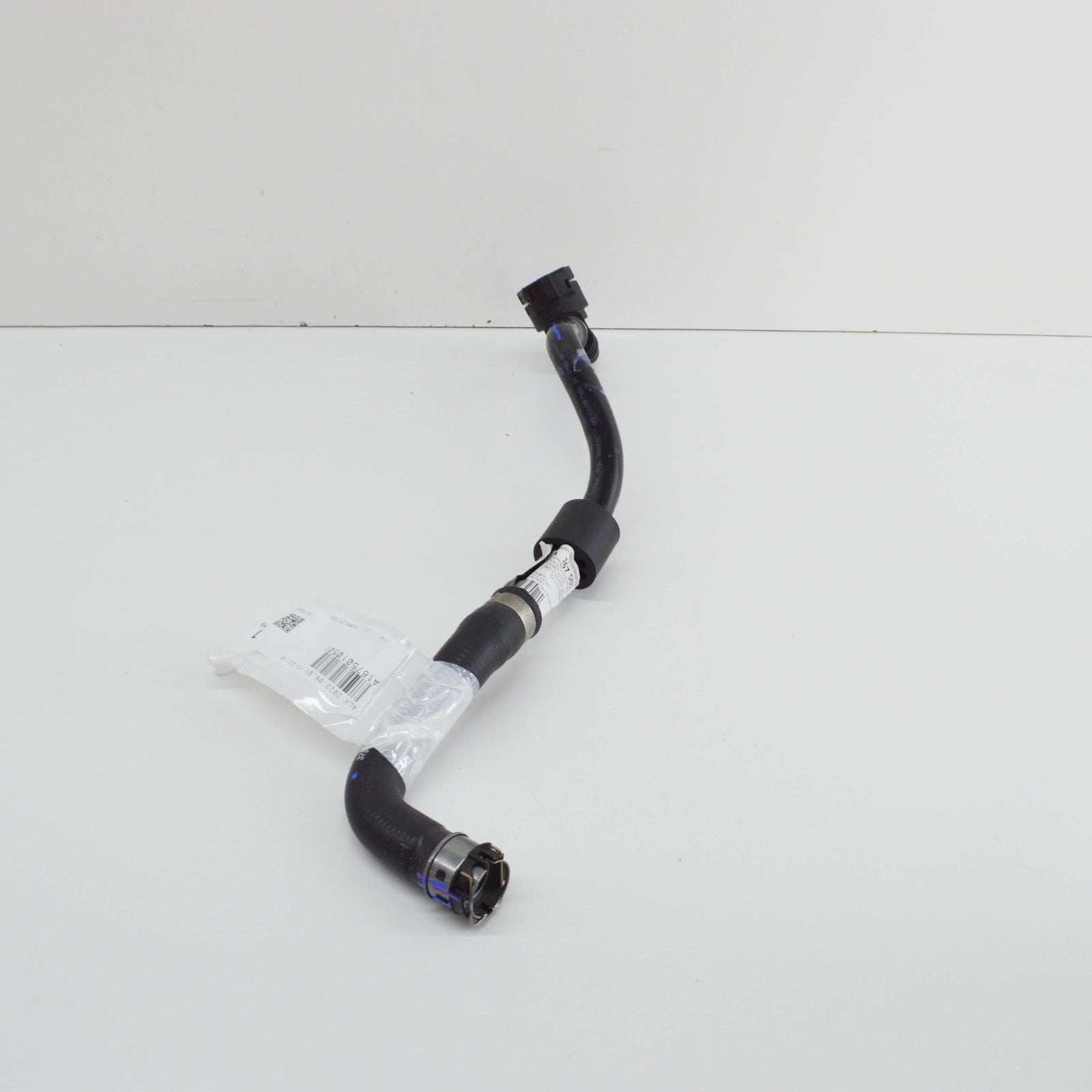 NEW MB GLE W167 PUMP TO CONNECTING POINT COOLANT HOSE A1675010501 ORIGINAL