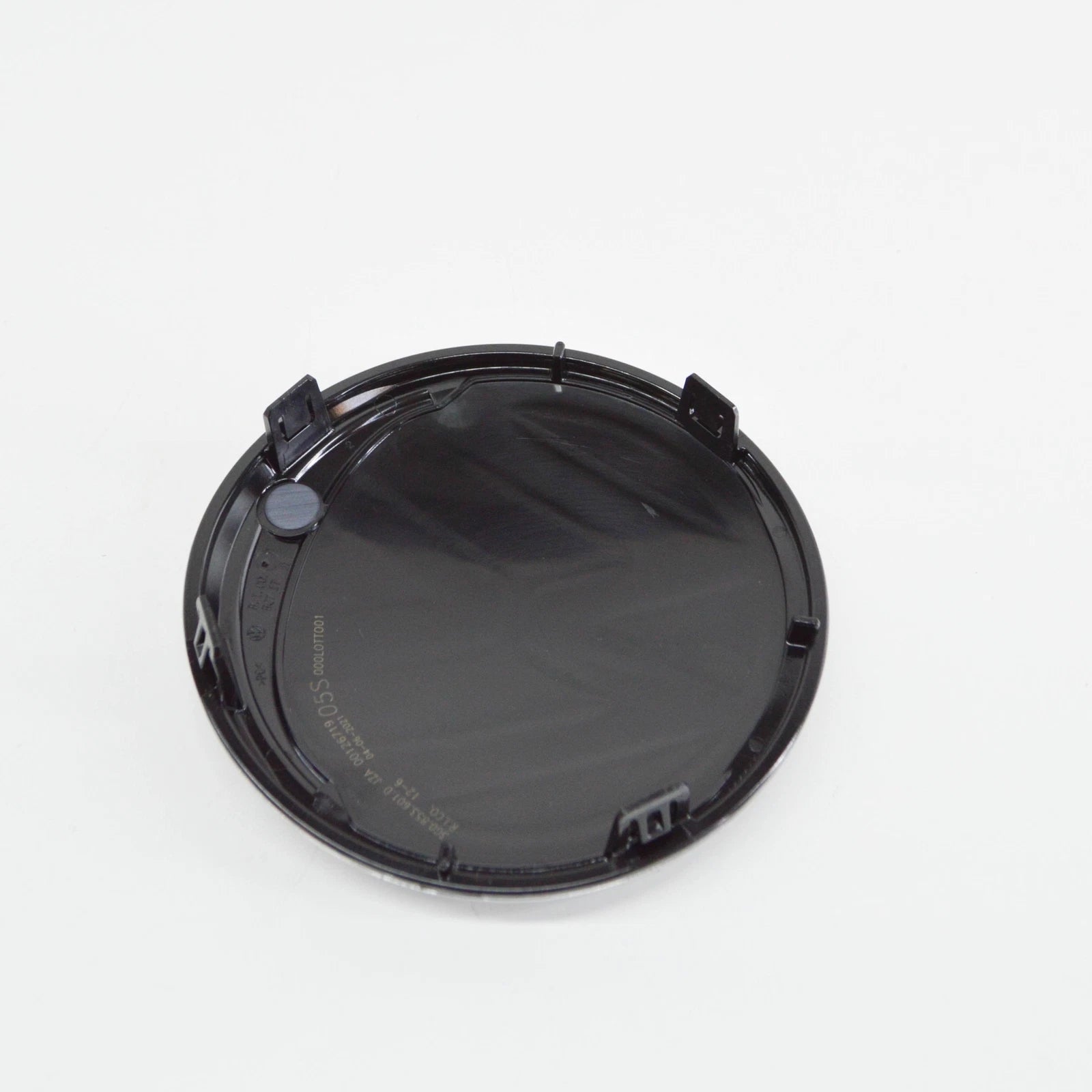 NEW VW PASSAT B8 3G RADIATOR GRILLE LOGO EMBLEM 3G0853601DJZA ORIGINAL