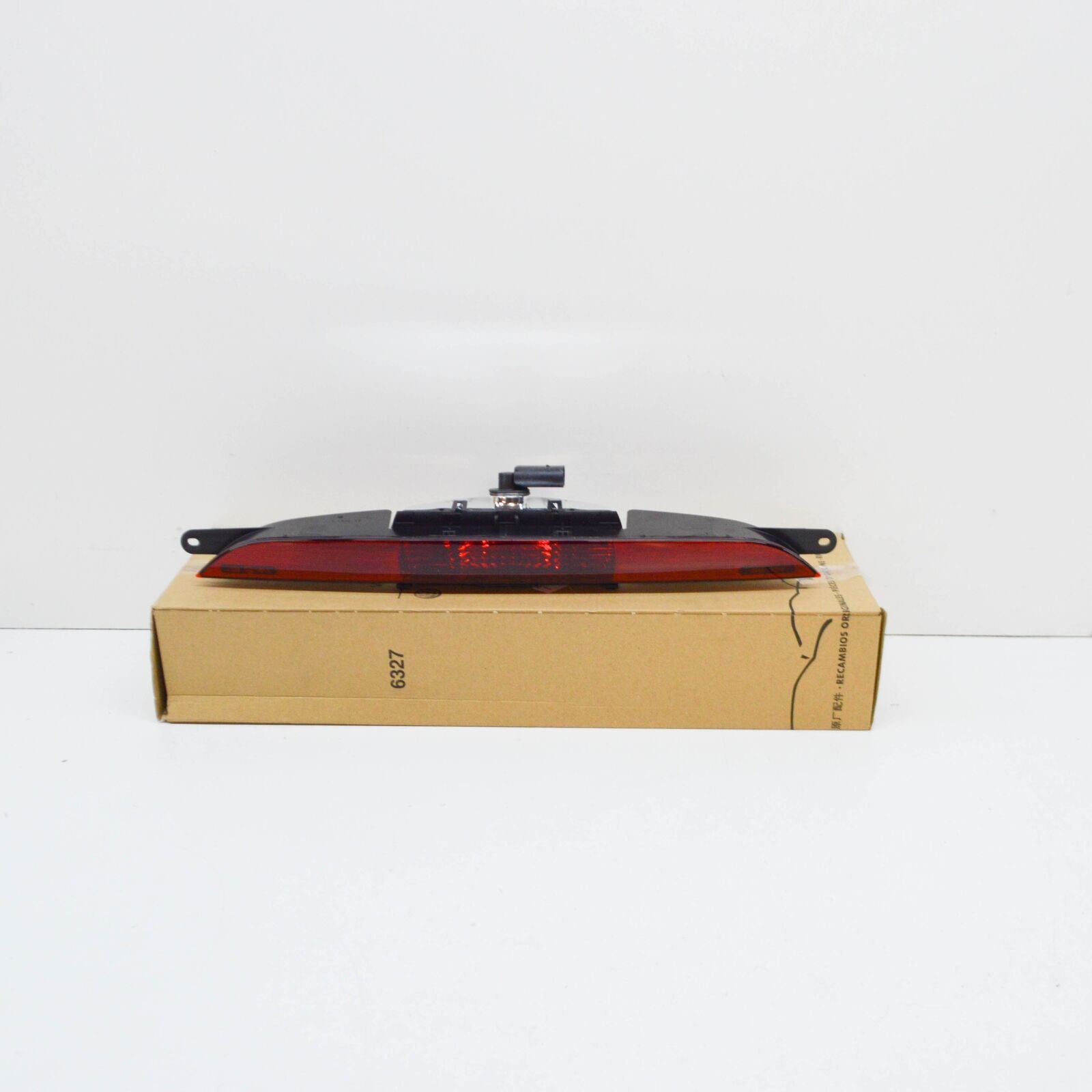 NEW AUDI TT 8J REAR FOG LIGHT 8J0945703 2013 ORIGINAL