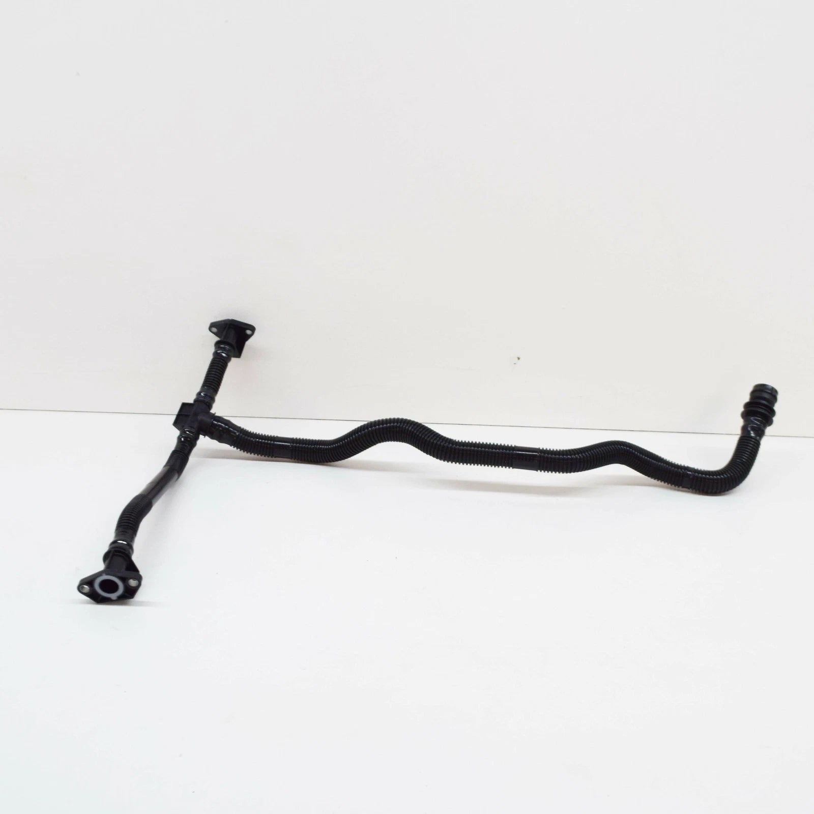 NEW AUDI A4 B8 SECONDARY AIR PUMP CONNECTING PIPE 06E131143AJ