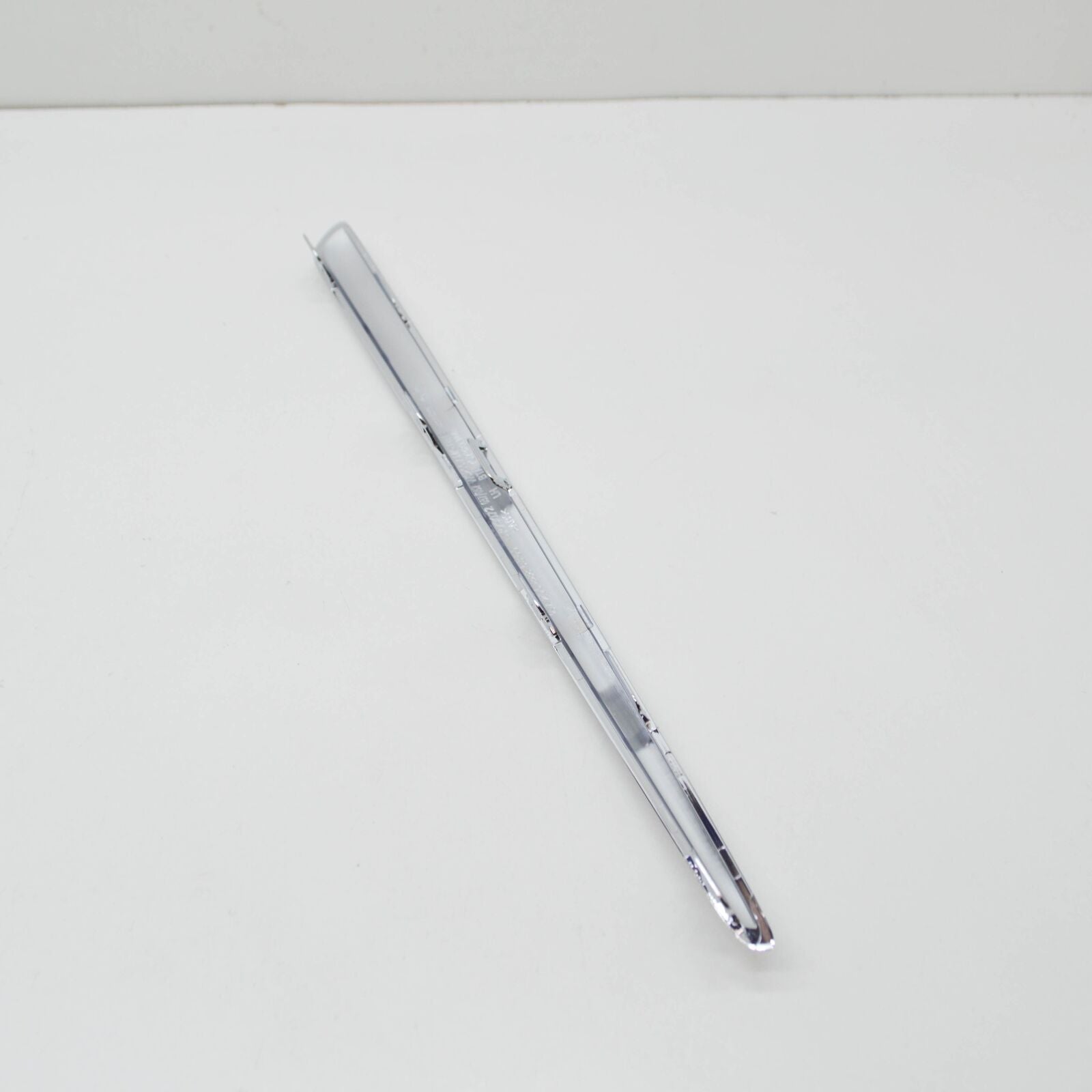 NEW MERCEDES-BENZ C W206 AMG FRONT RADIATOR GRILLE LEFT TRIM A2068886300