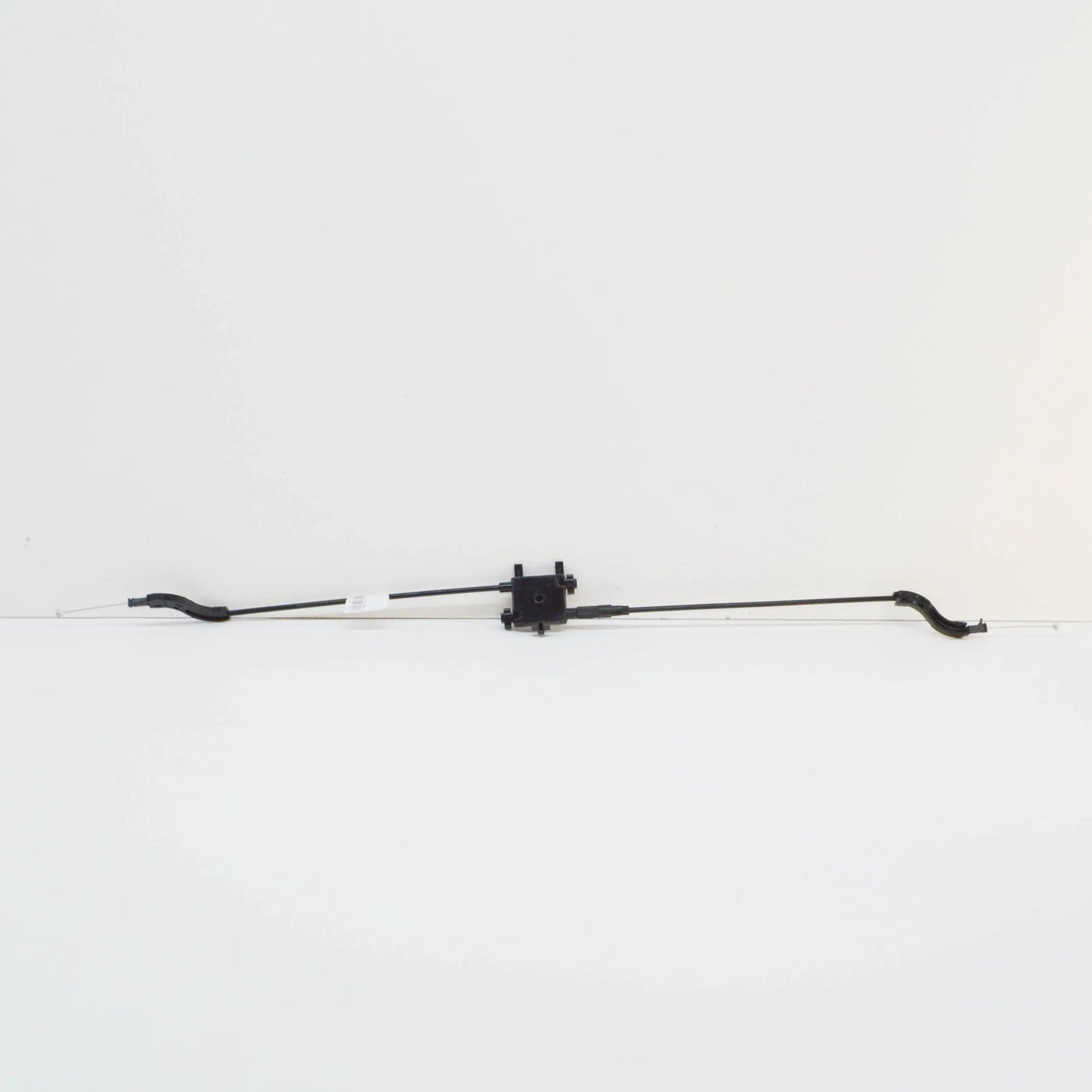 NEW AUDI Q2 GA CENTER BONNET LOCK CABLE 81A823531 ORIGINAL