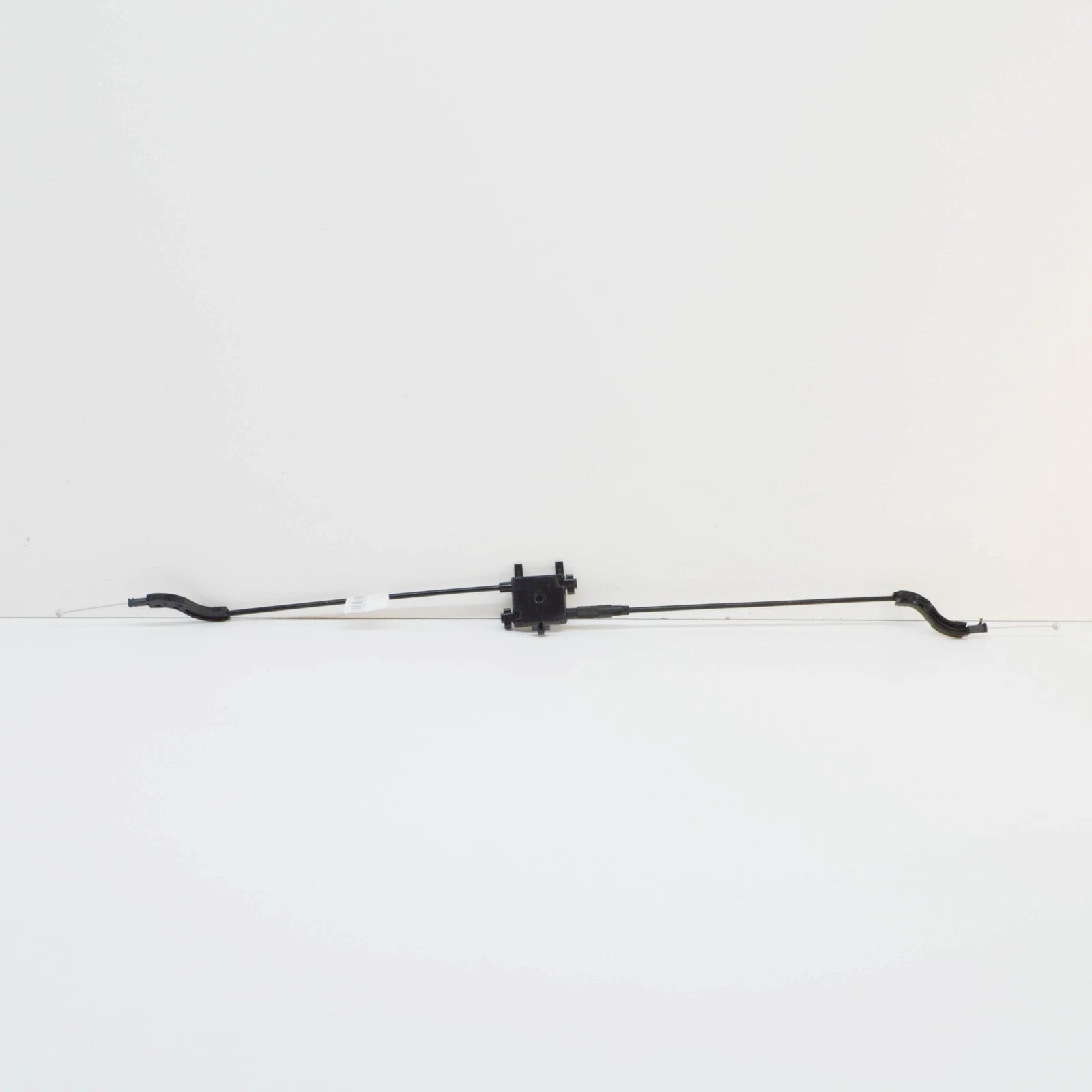 NEW AUDI Q2 GA CENTER BONNET LOCK CABLE 81A823531 ORIGINAL