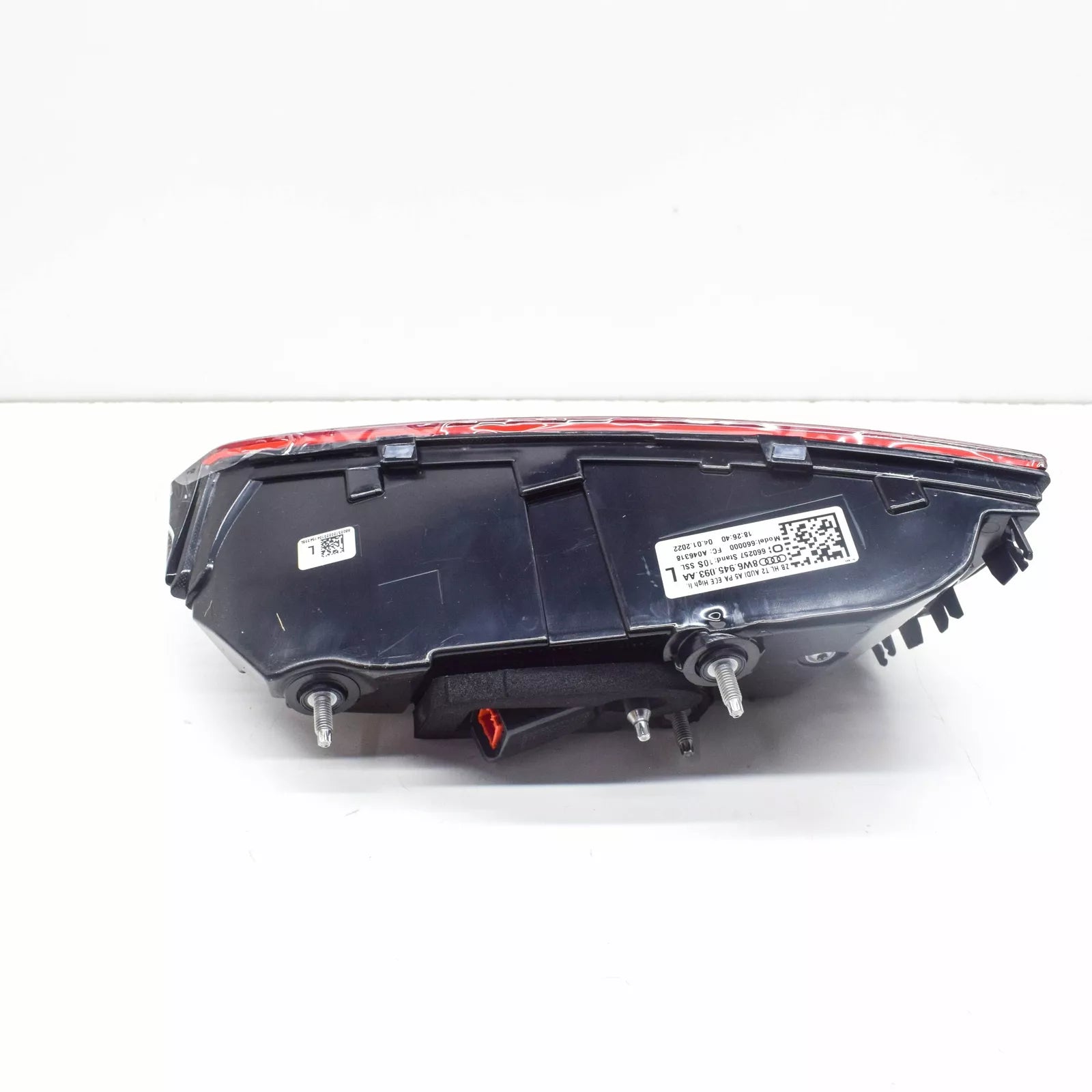 NEW AUDI A5 8W6 REAR LEFT INNER LED TAILLIGHT 8W6945093AA ORIGINAL