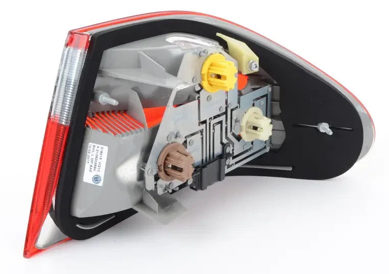 NEW MERCEDES-BENZ E W210 REAR LEFT TAILLIGHT USA A210820356464 ORIGINAL