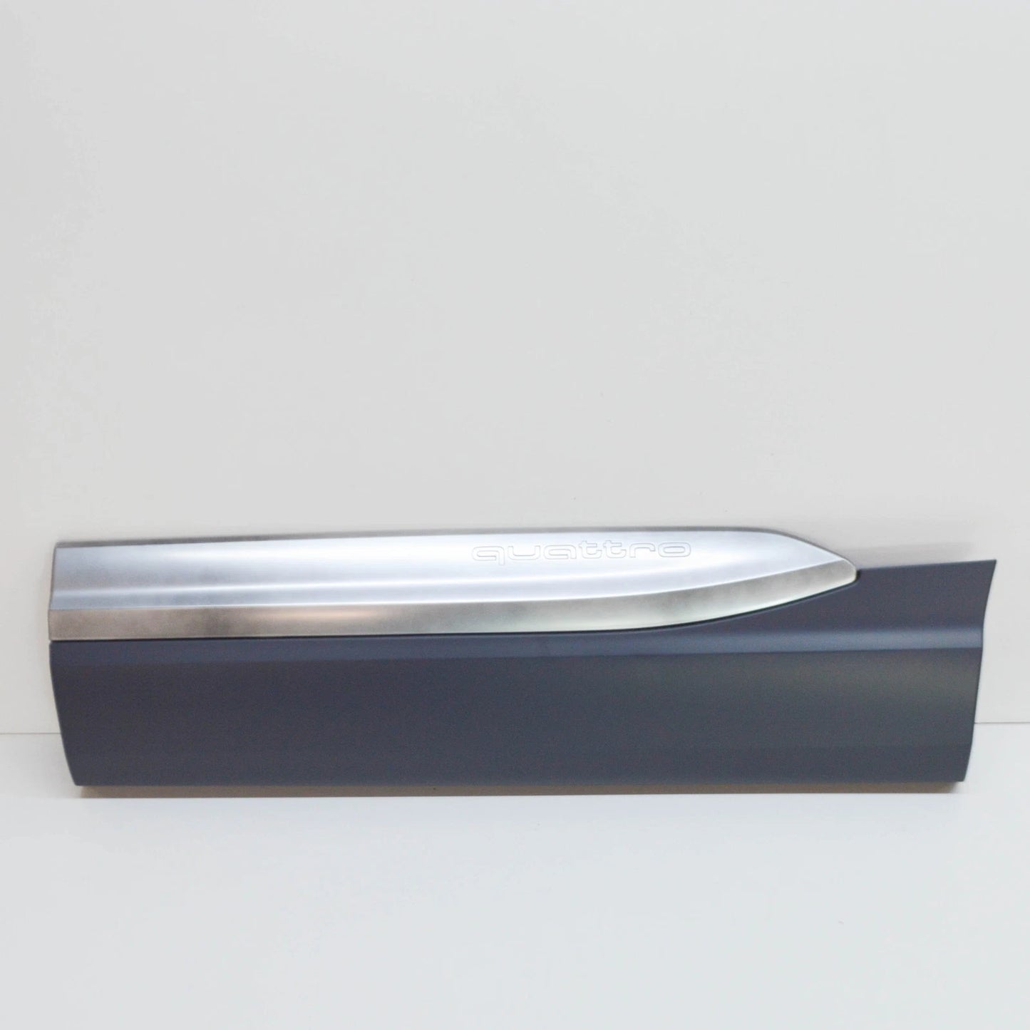 NEW AUDI Q7 4M MK2 REAR DOOR LOWER MOLDING 4M0853969EGRU ORIGINAL