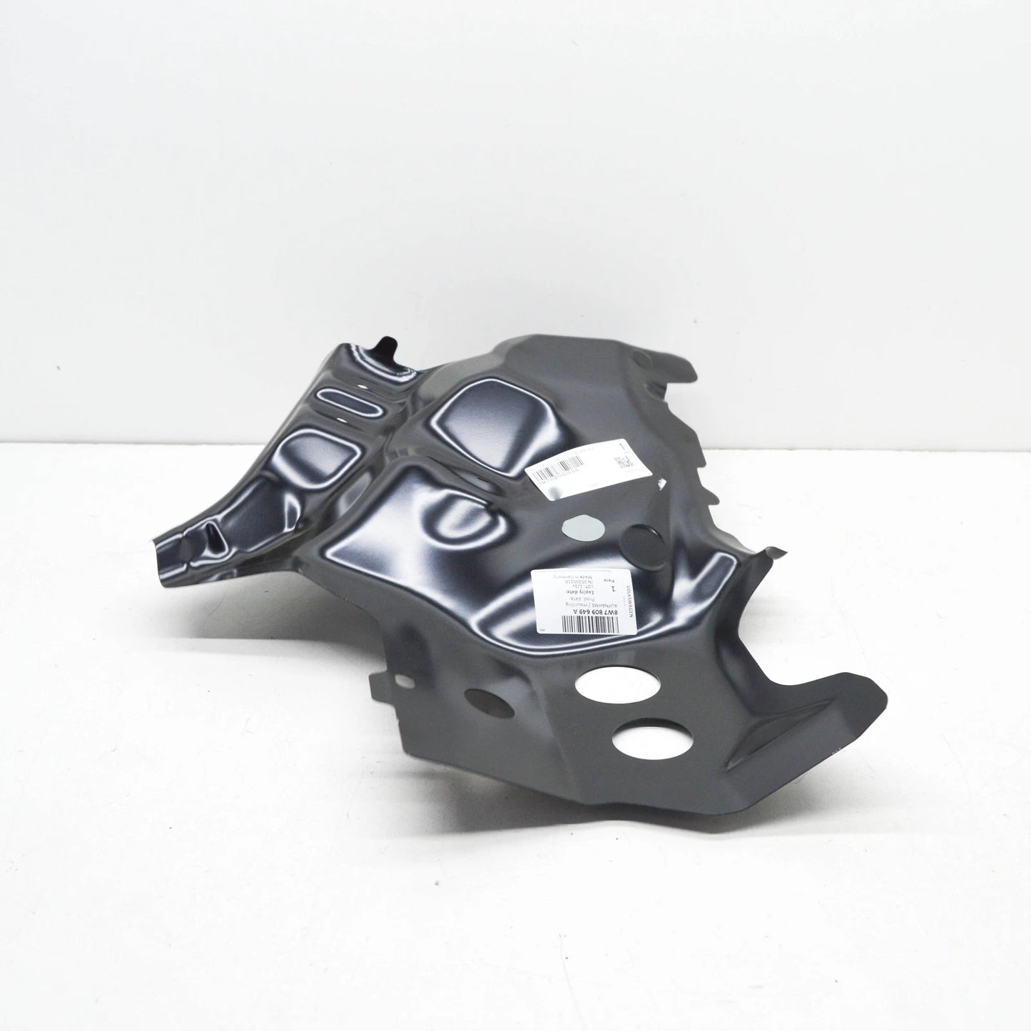 NEW AUDI A5 8W6 CABRIO REAR LEFT PANEL TAILLIGHT MOUNTING 8W7809649A ORIGINAL