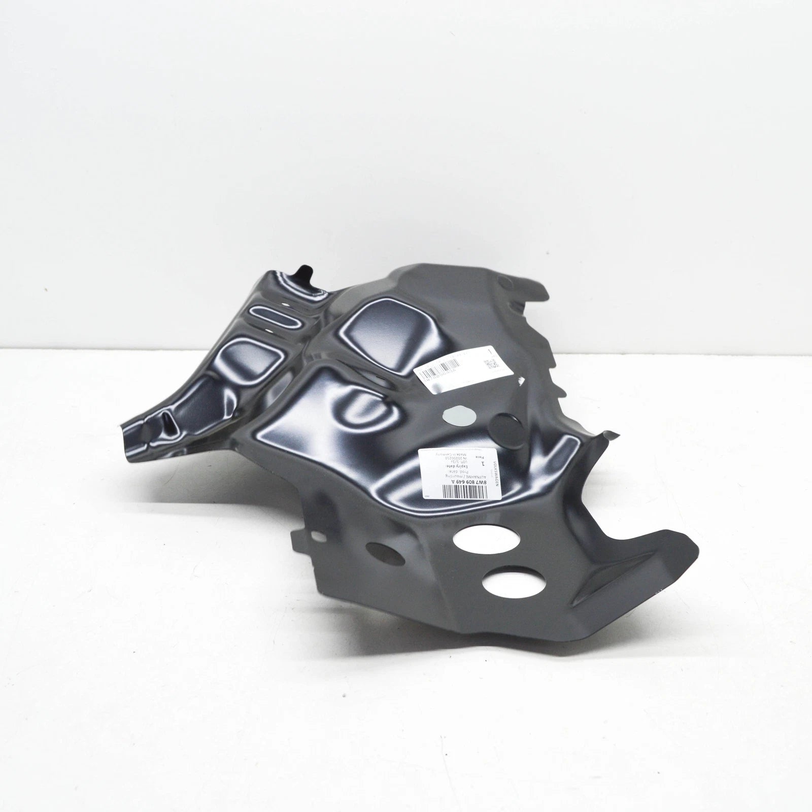 NEW AUDI A5 8W6 CABRIO REAR LEFT PANEL TAILLIGHT MOUNTING 8W7809649A ORIGINAL