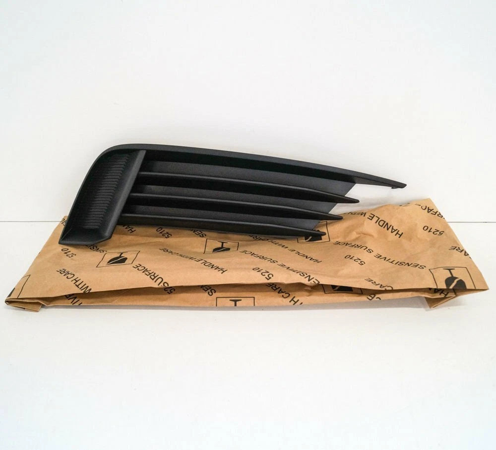 NEW AUDI A3 8V FRONT BUMPER LOWER RIGHT SIDE GRILLE 8V58076829B9 GENUINE / OEM