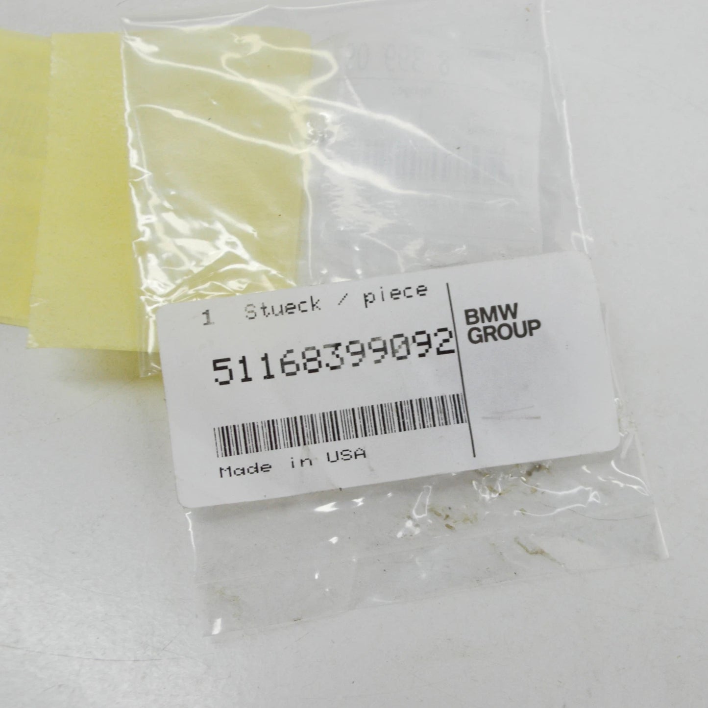 NEW BMW Z3 COUPE E36 REAR ODDMENTS BOX SCREW COVER 51168399092 8399092 ORIGINAL