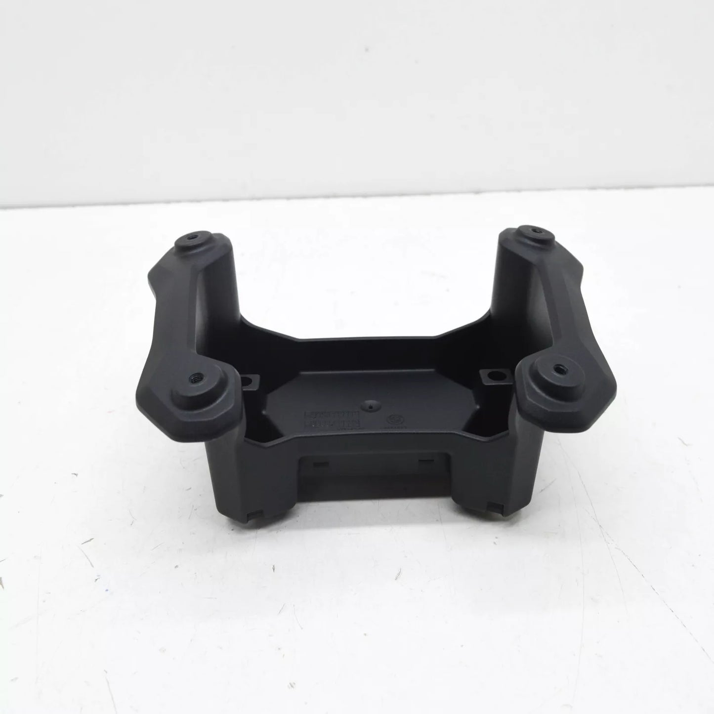 NEW BMW K80 F 750 GS WINDSCREEN HOLDER SHORT 46638564652 8564652 ORIGINAL