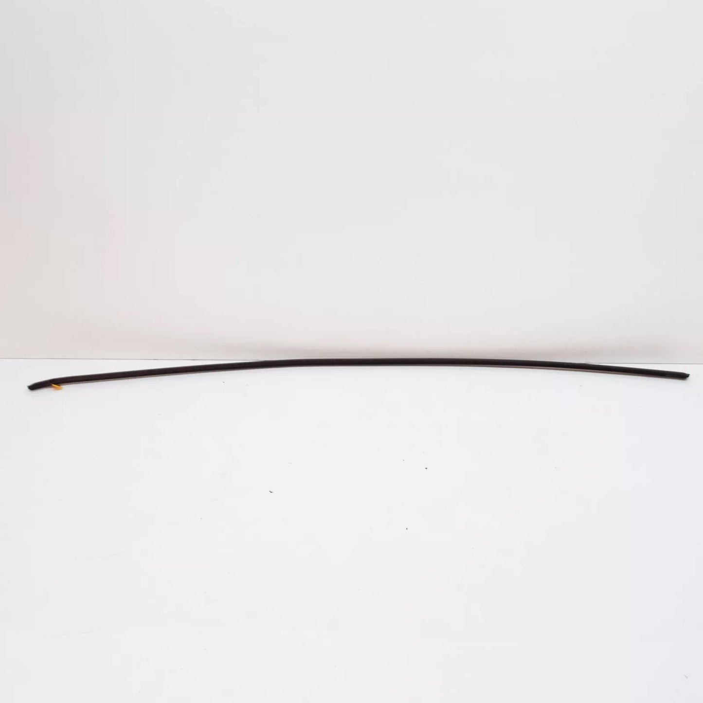 NEW BMW X6 E71 E72 WINDSCREEN UPPER MOULDING TRIM 51317179737 ORIGINAL